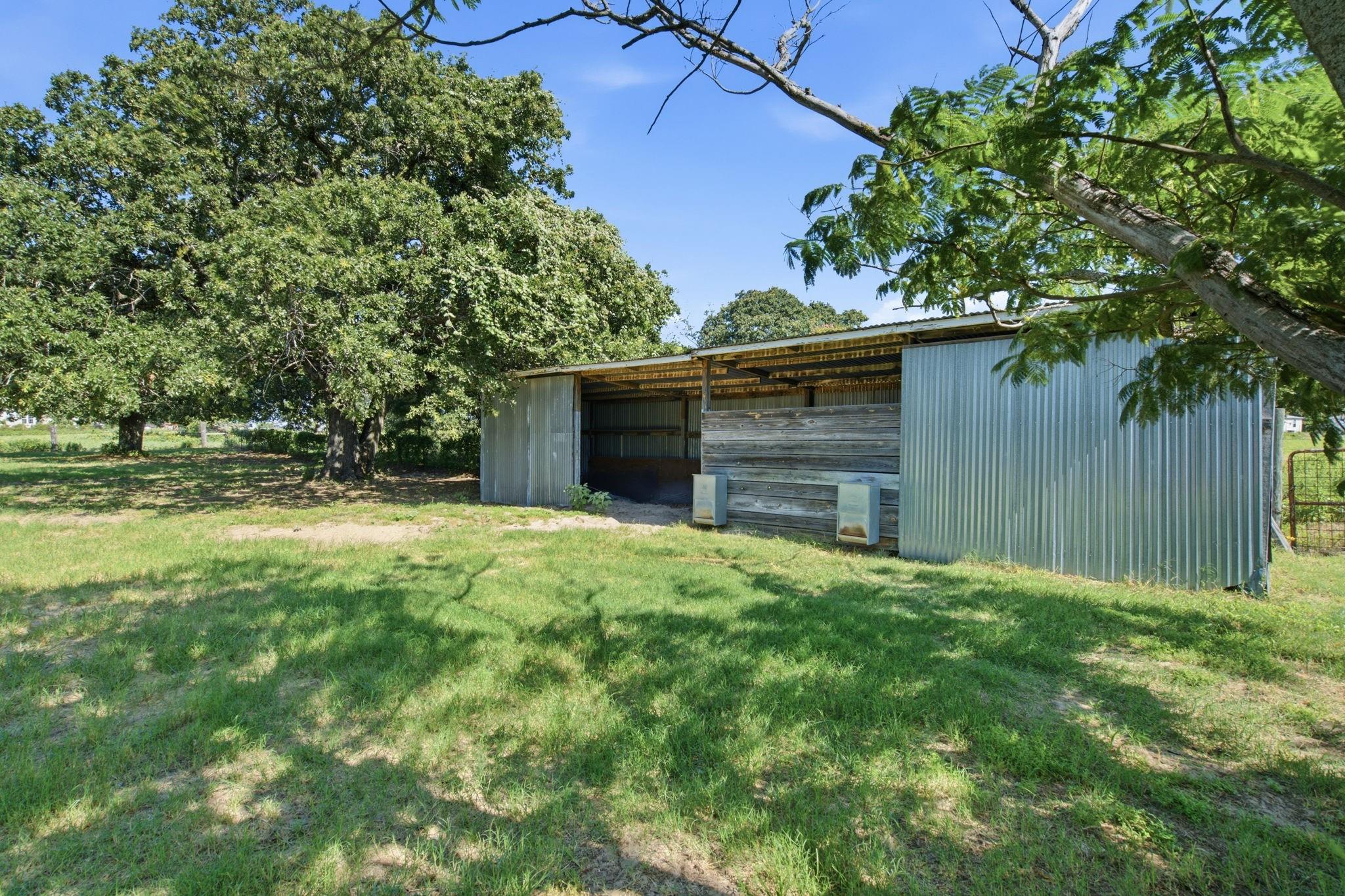 main property photo 24