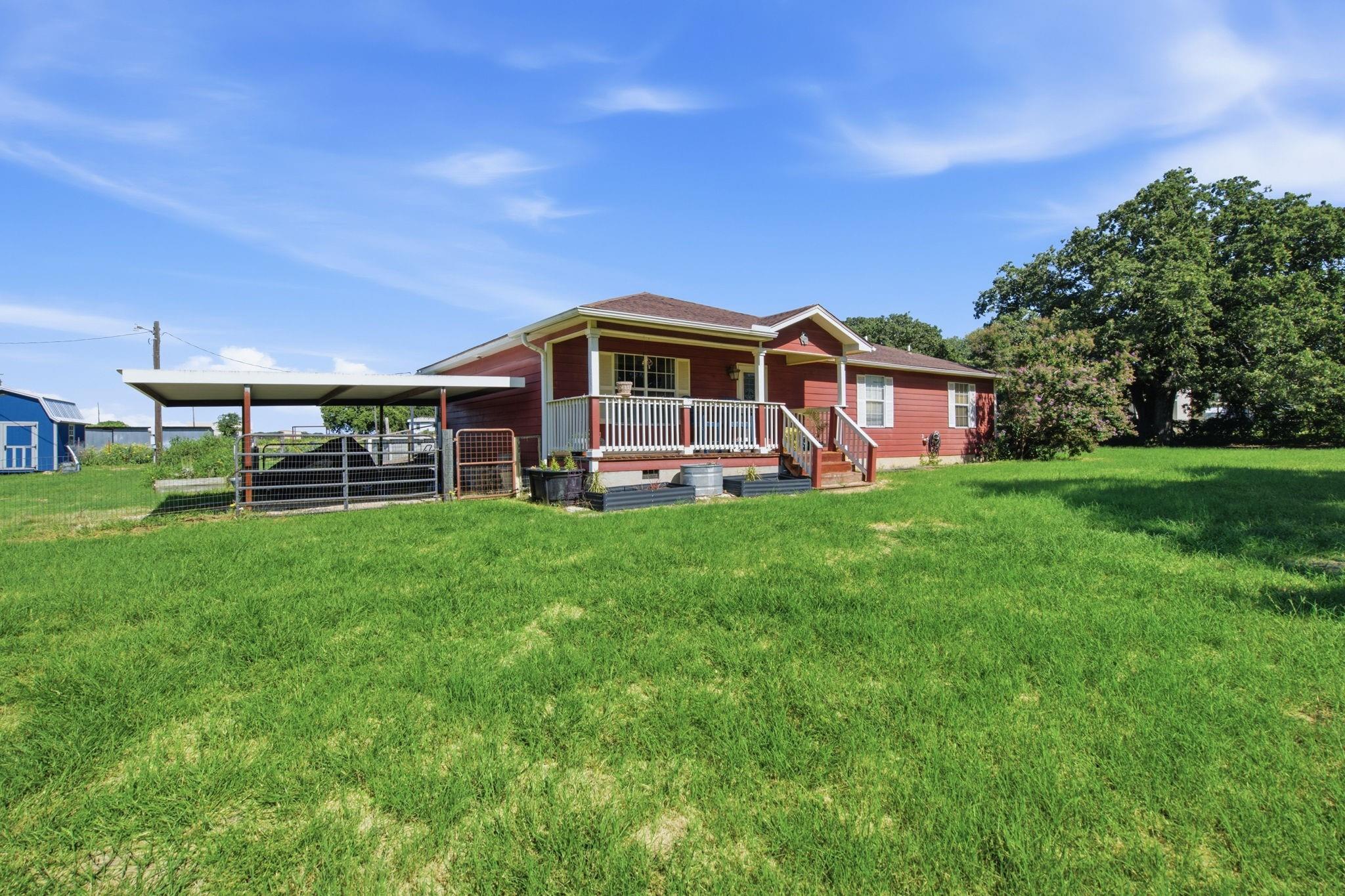 main property photo 3