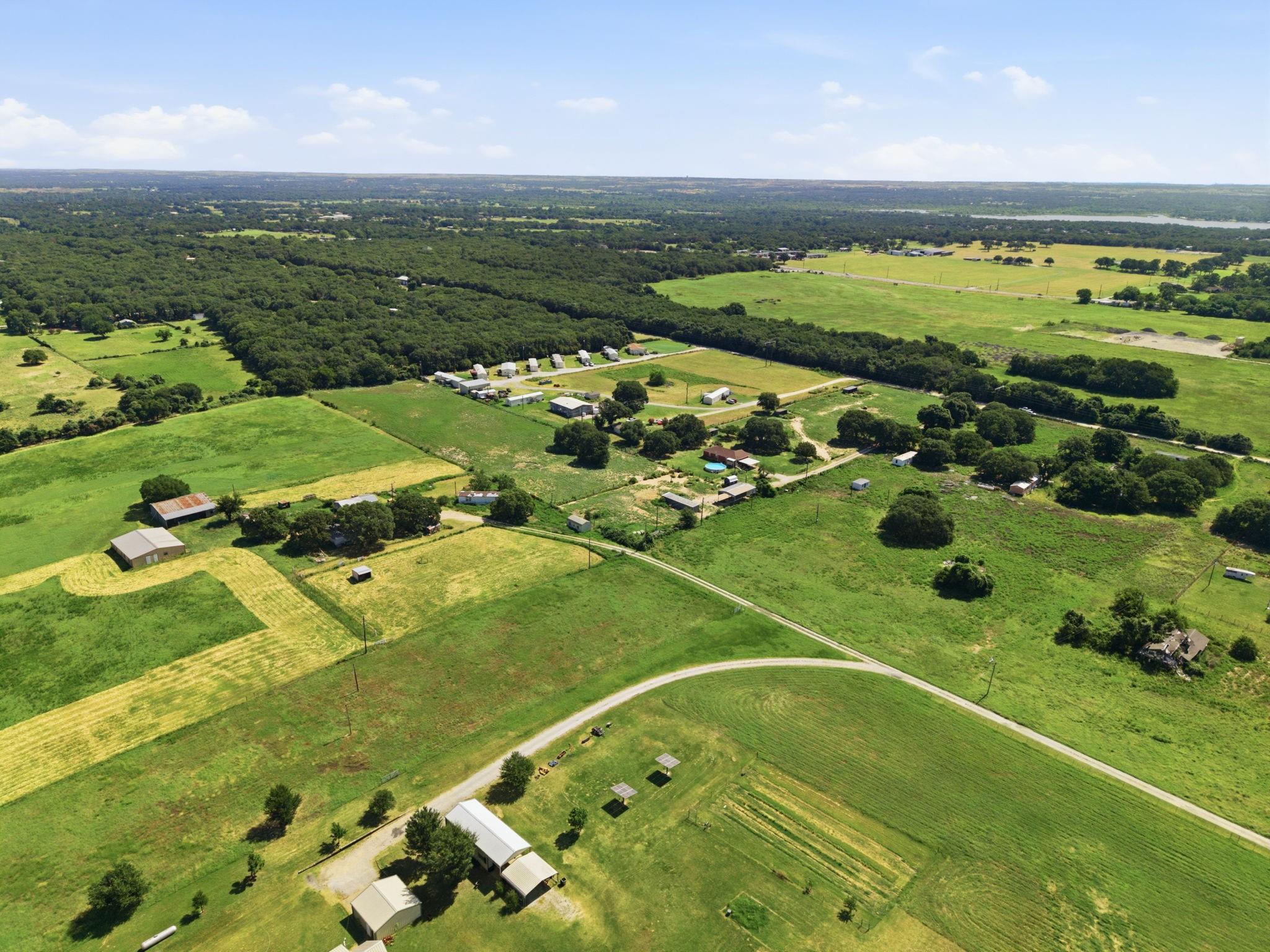main property photo 33