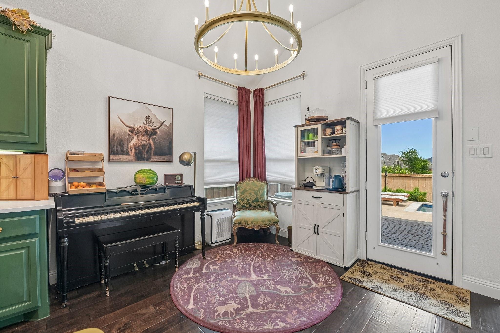 main property photo 6