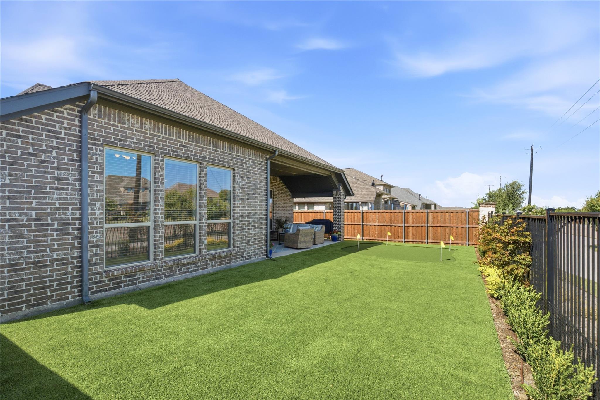 main property photo 20