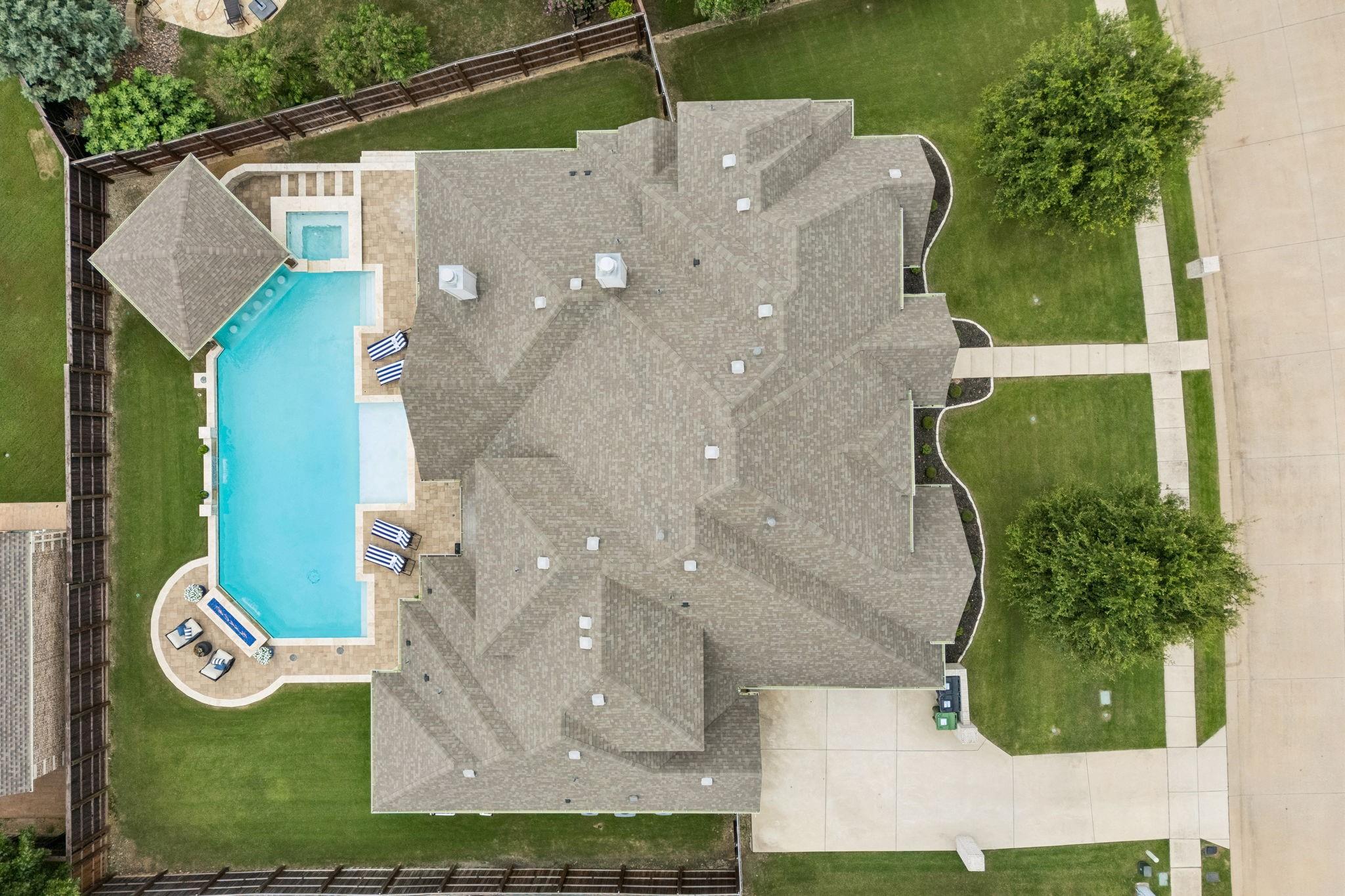 main property photo 15