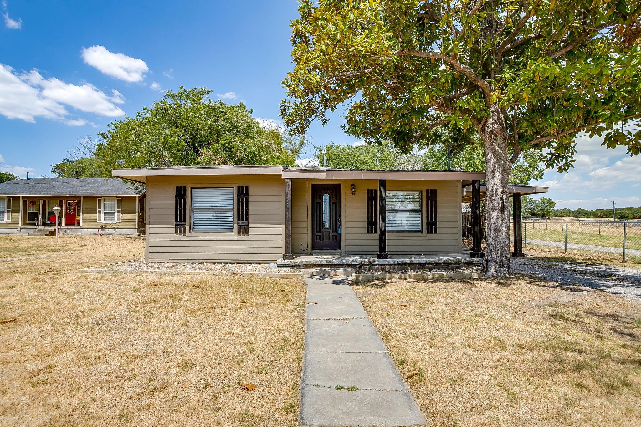 main property photo 15