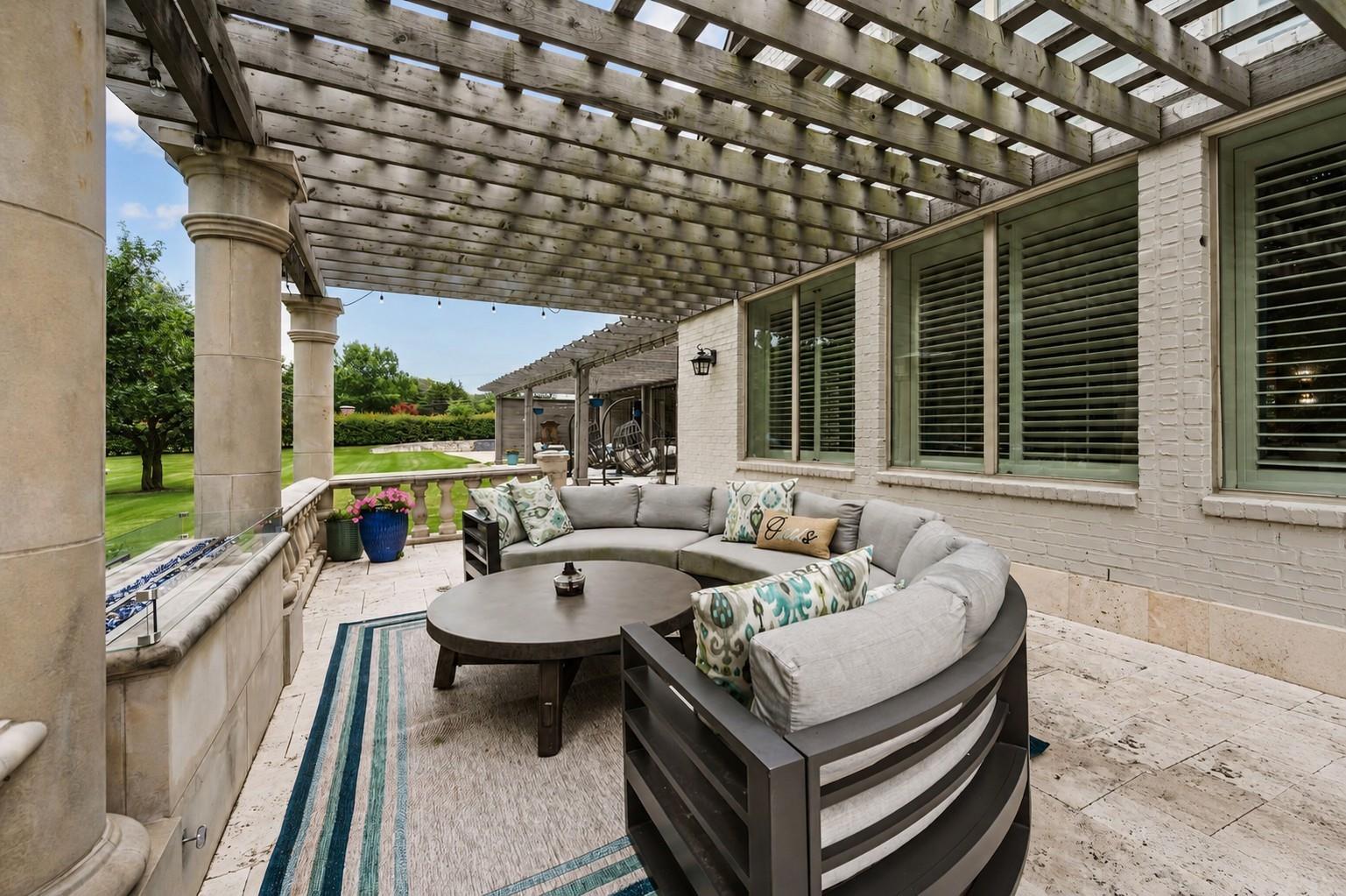 main property photo 33