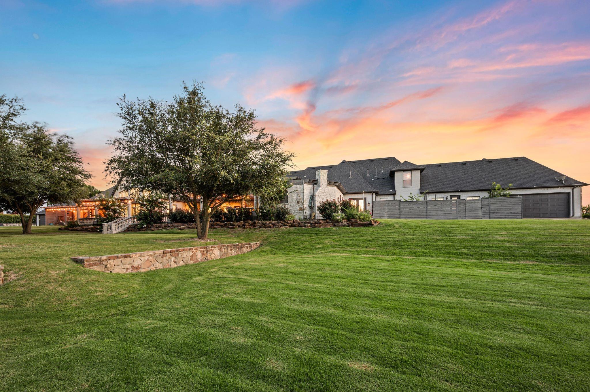 main property photo 37