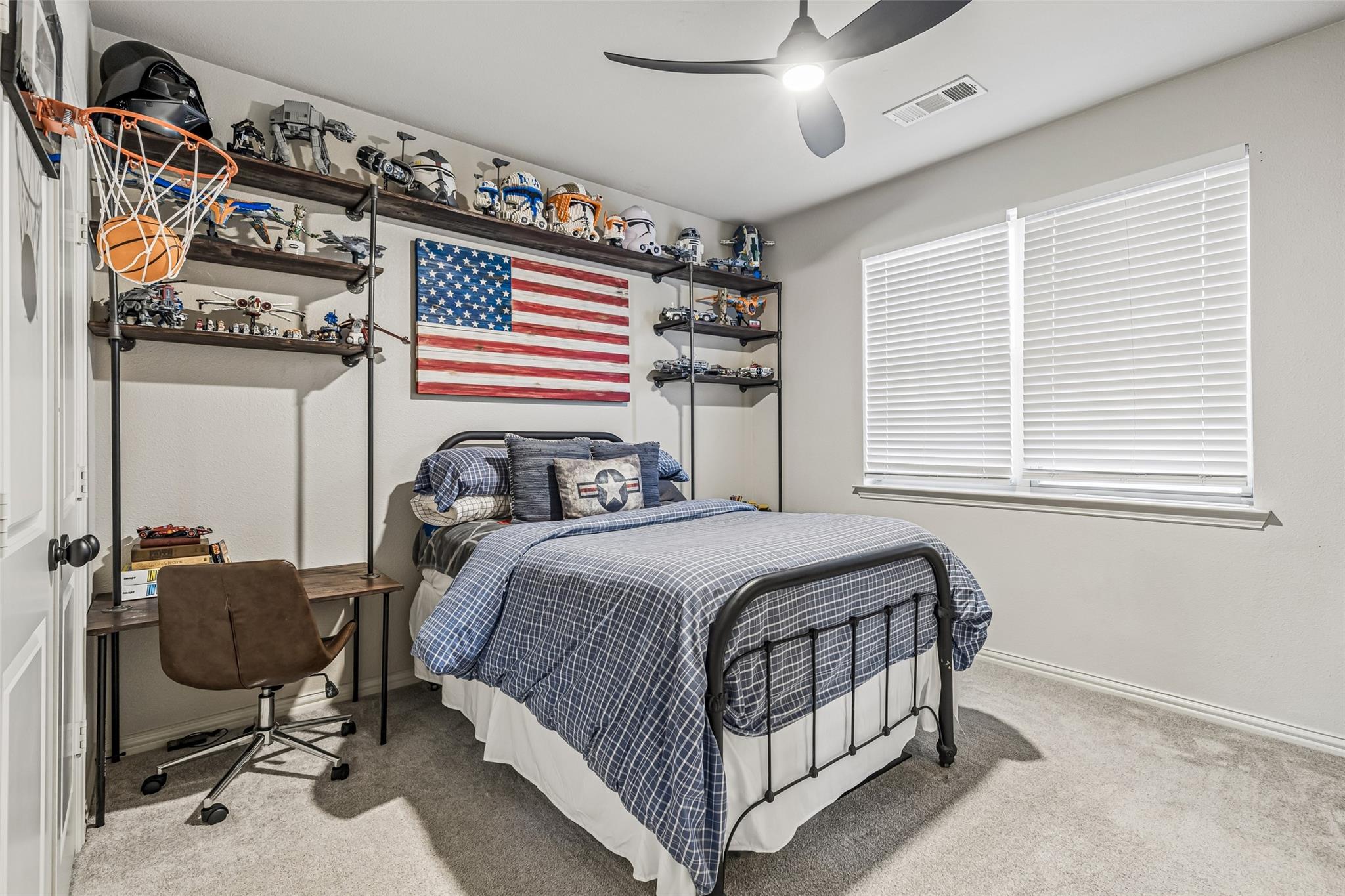 main property photo 19