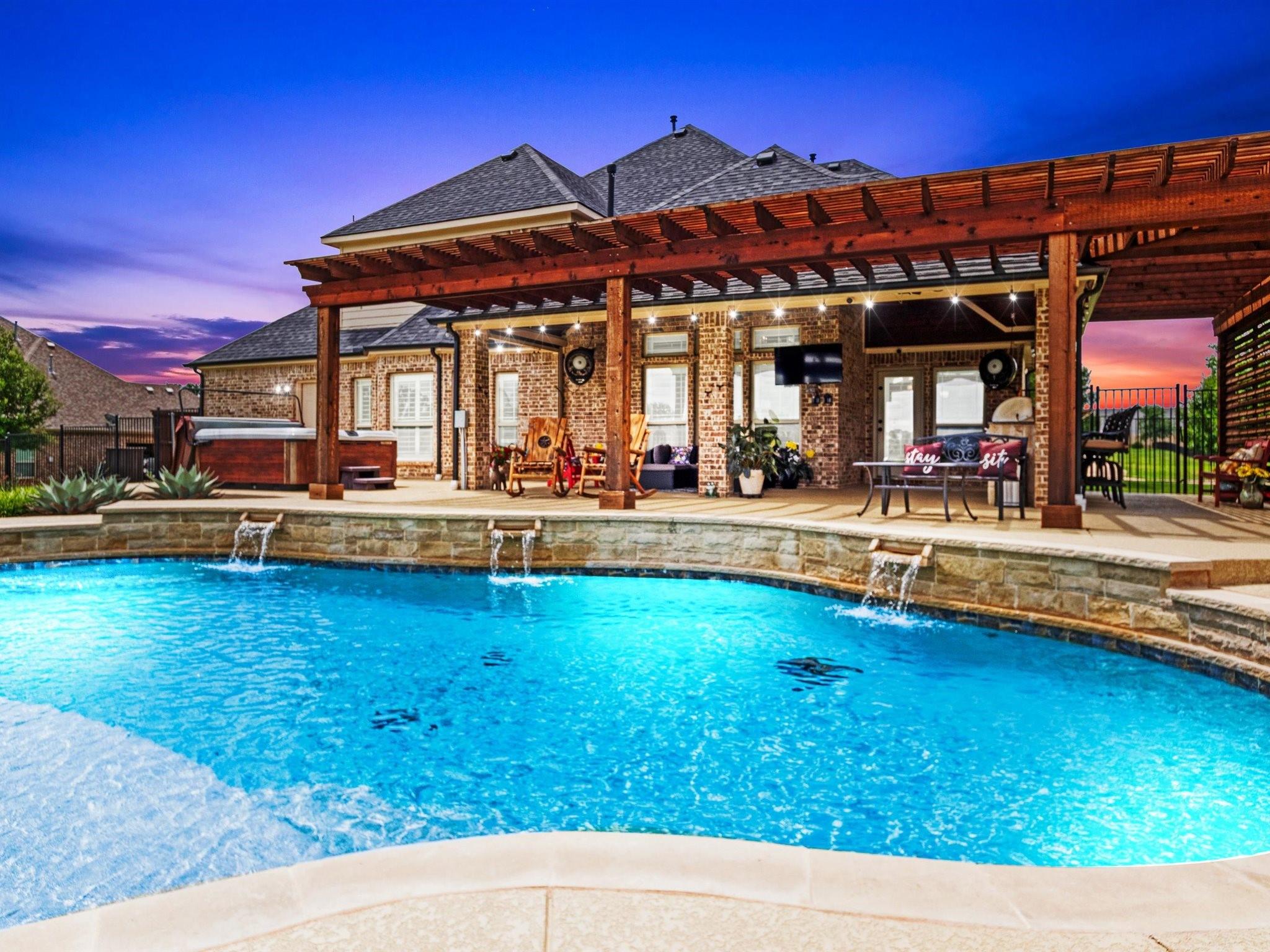 main property photo 38