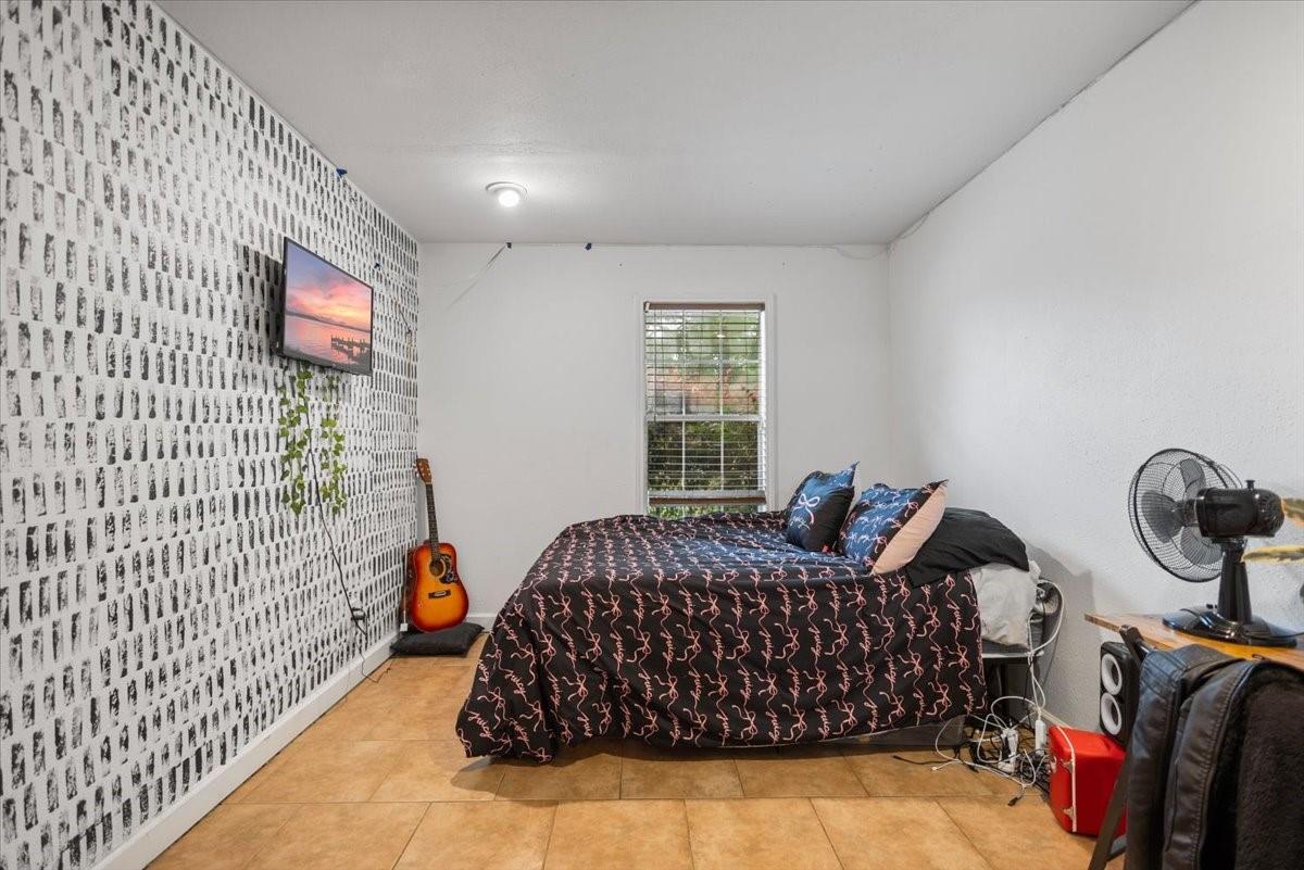 property viewer photo 25