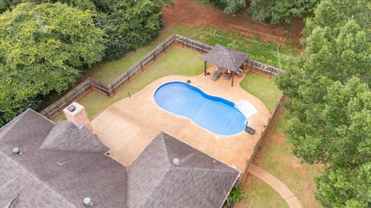 property viewer photo 3