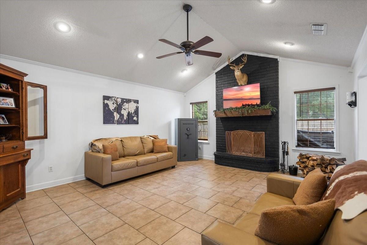 property viewer photo 6
