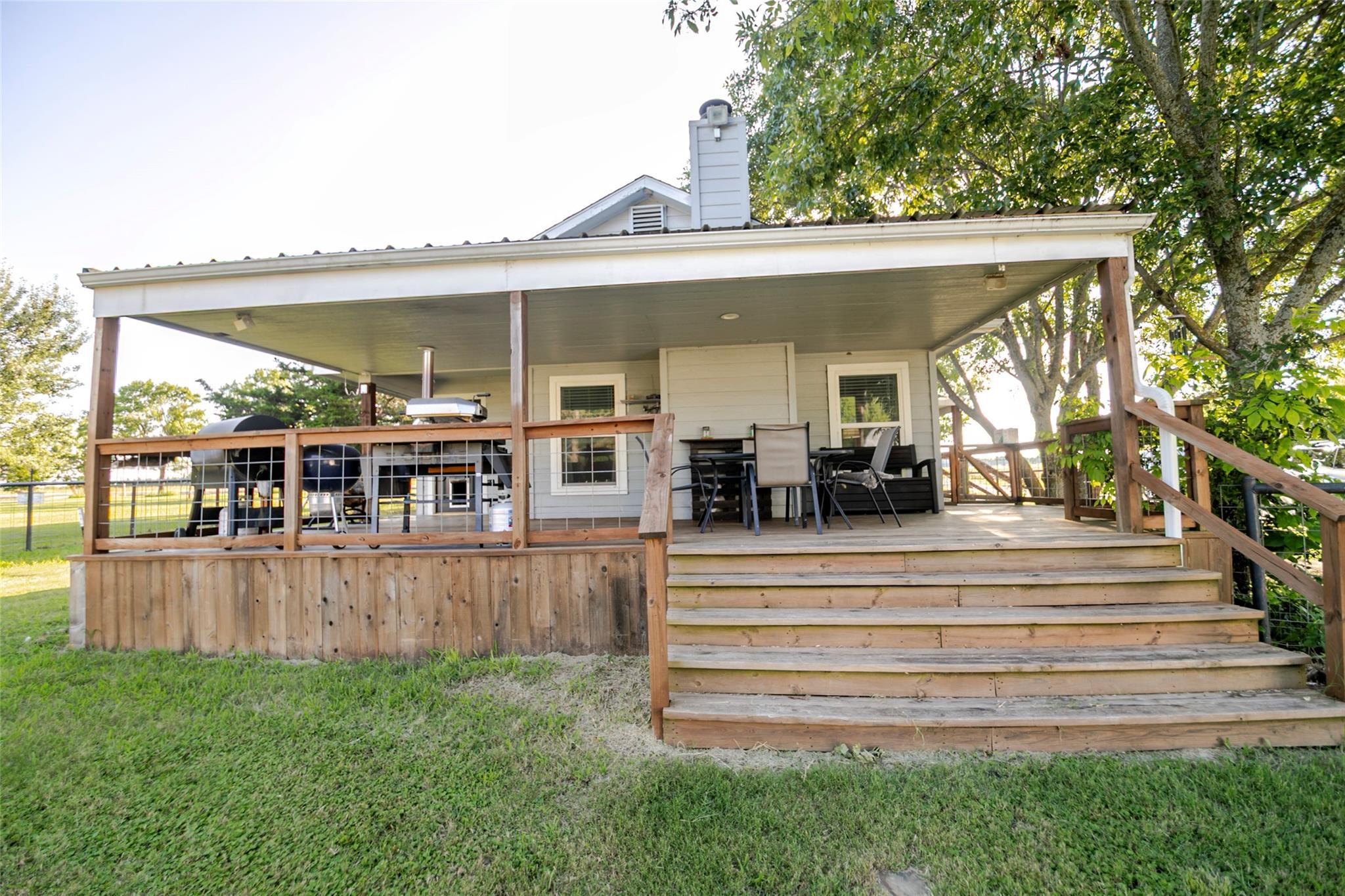 main property photo 25
