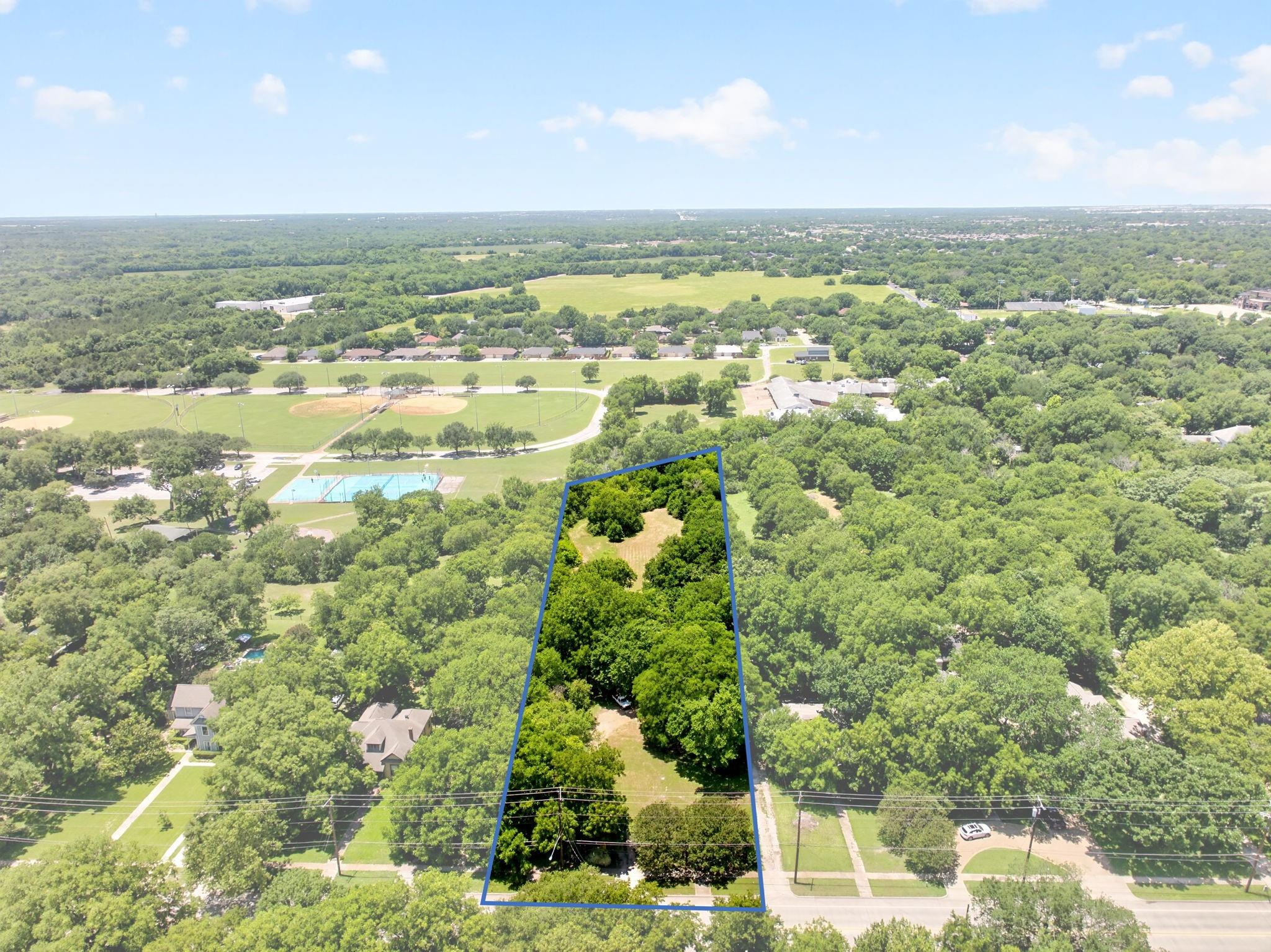 main property photo 5