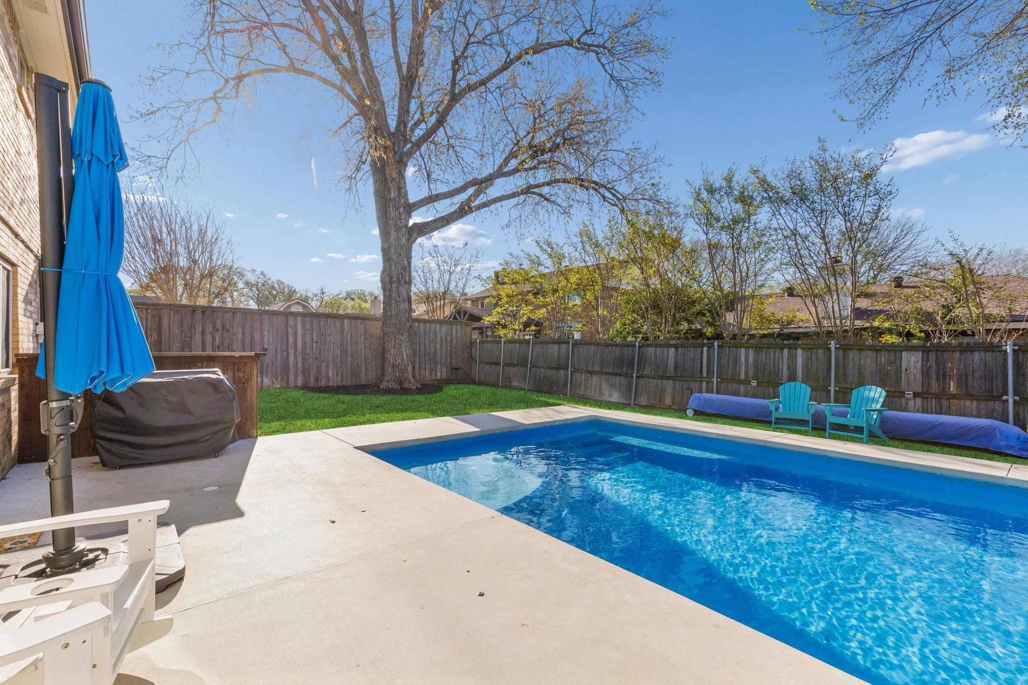 main property photo 30