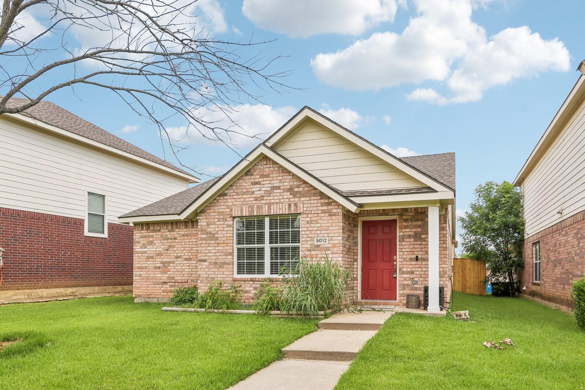 main property photo 3