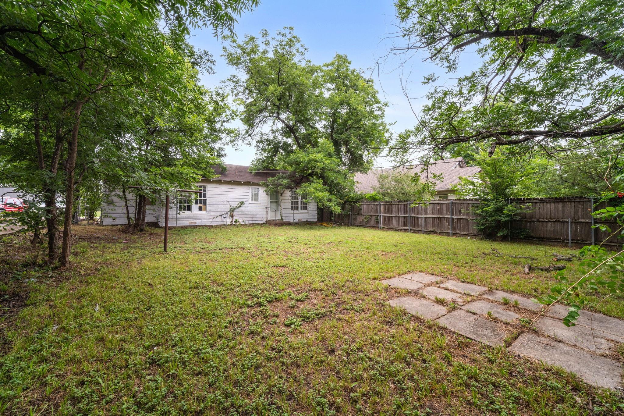 property viewer photo 27