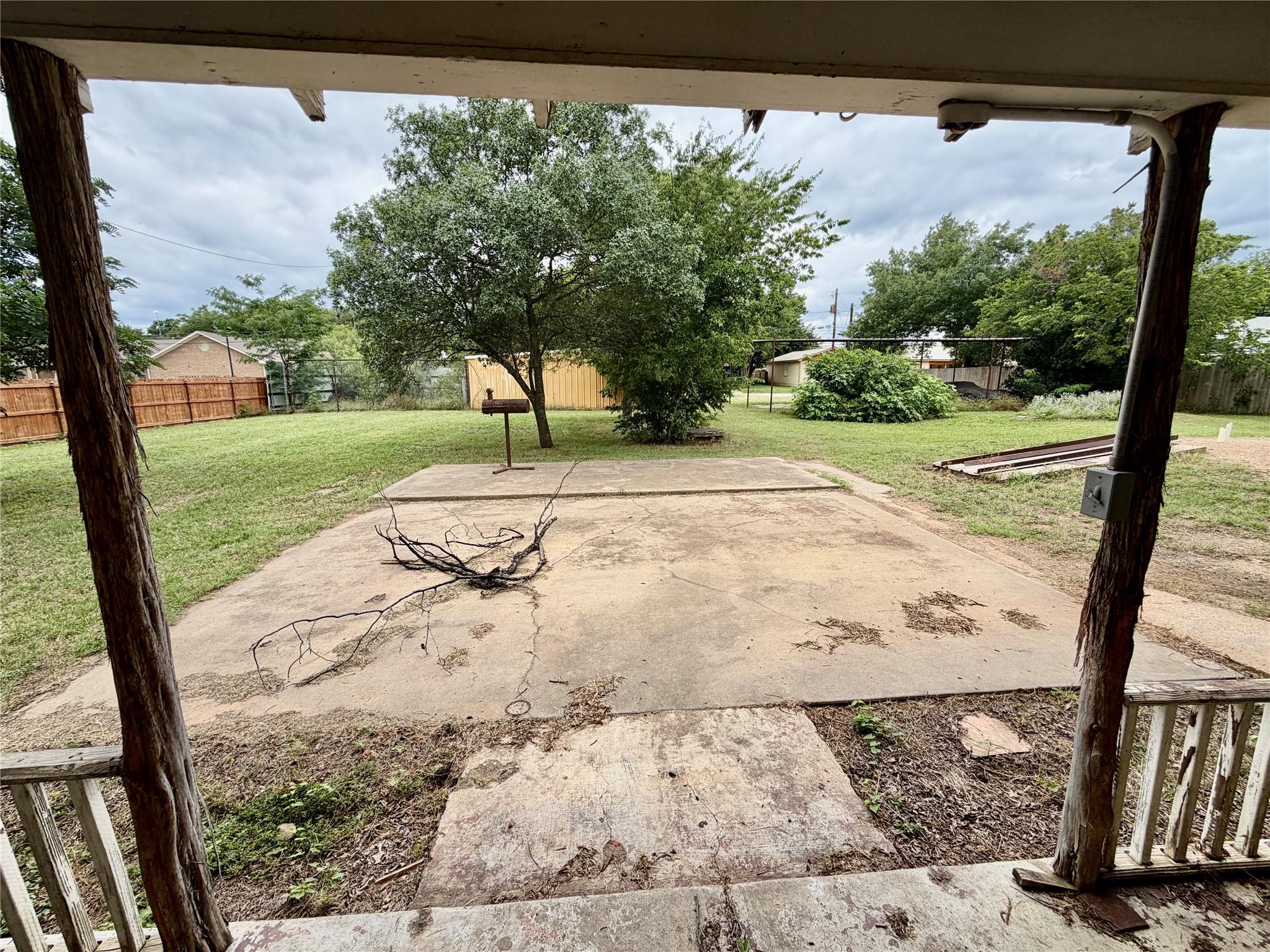 main property photo 35