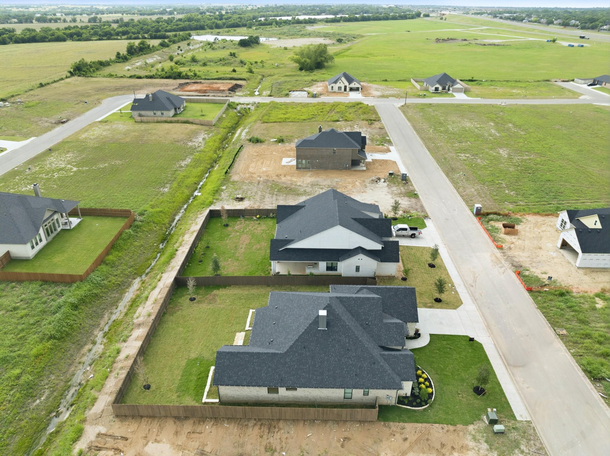 main property photo 35