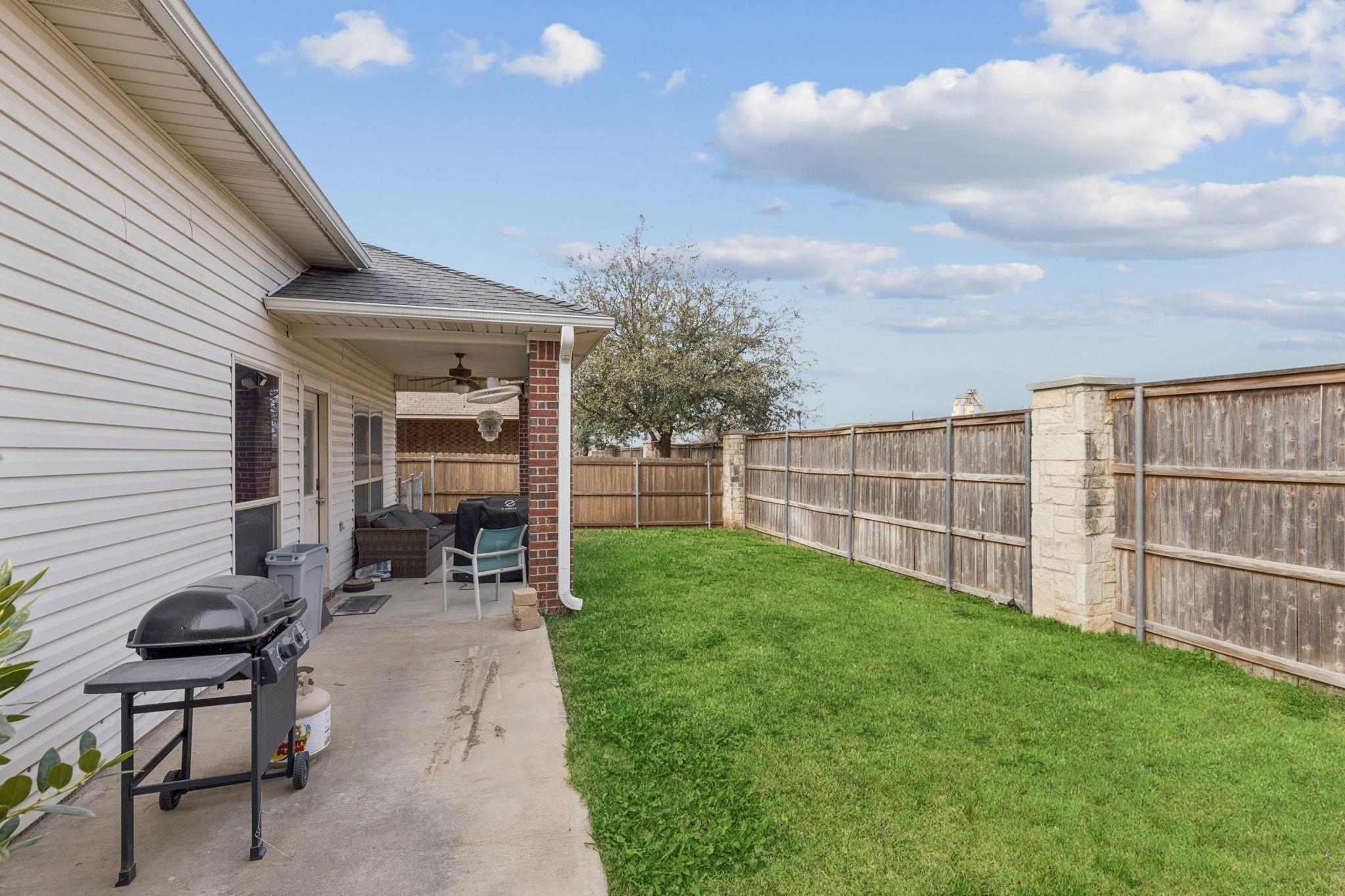 main property photo 24
