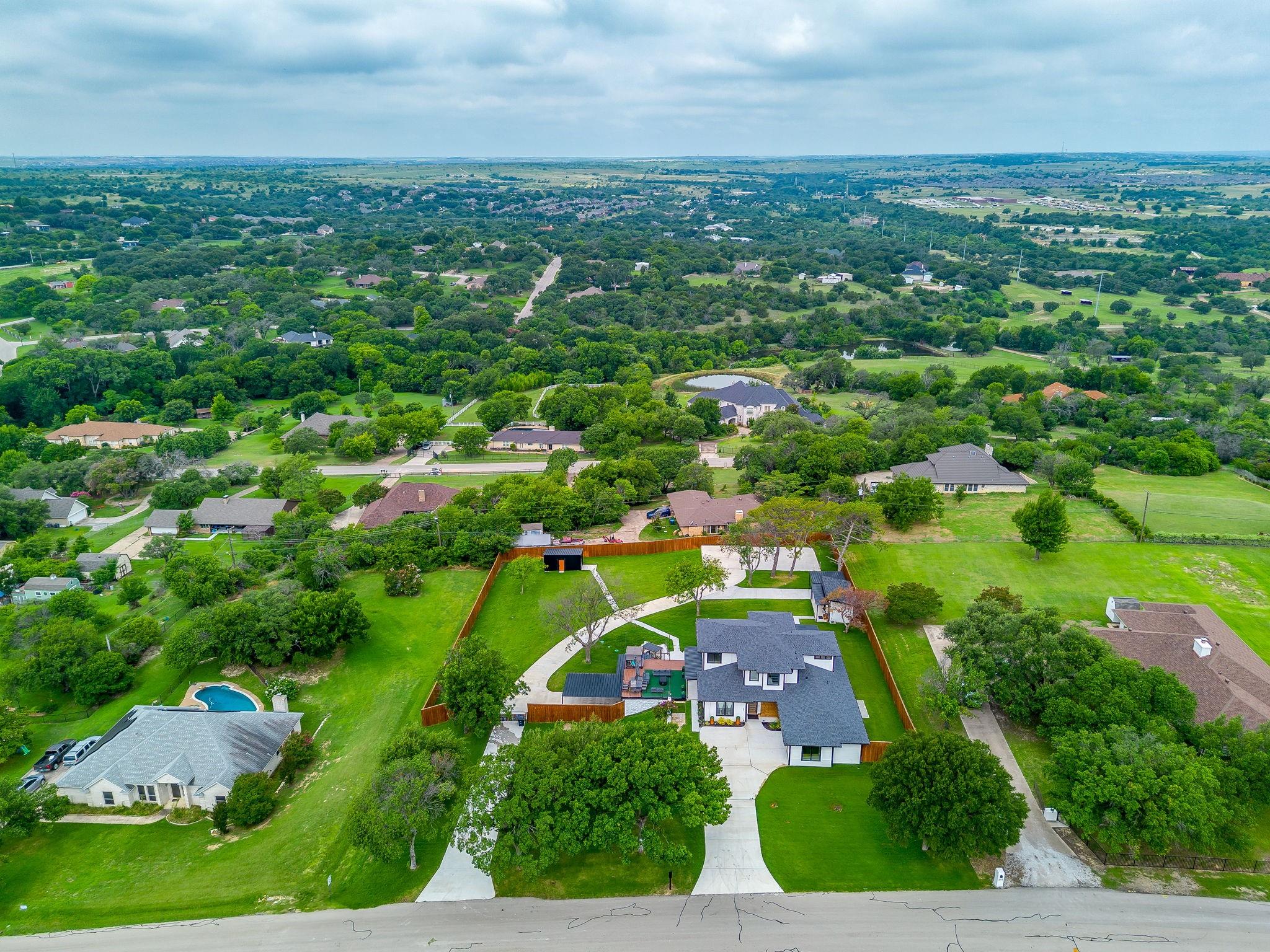 main property photo 37