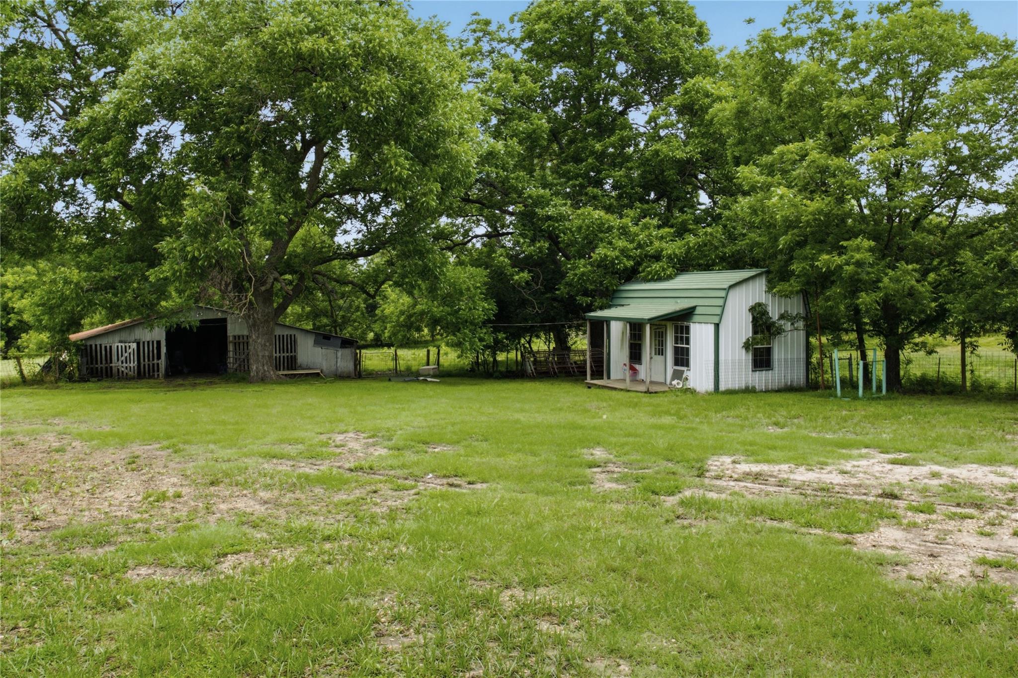 main property photo 24