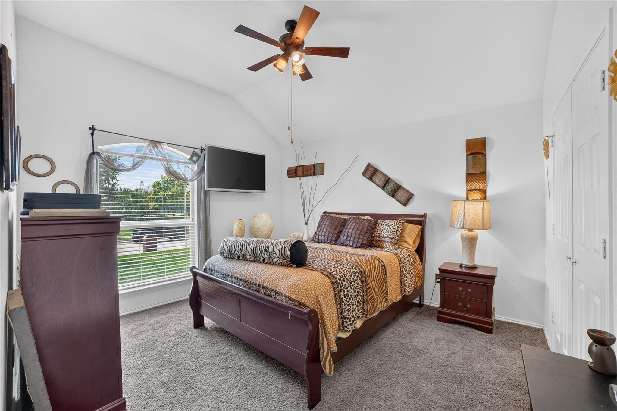 property viewer photo 16