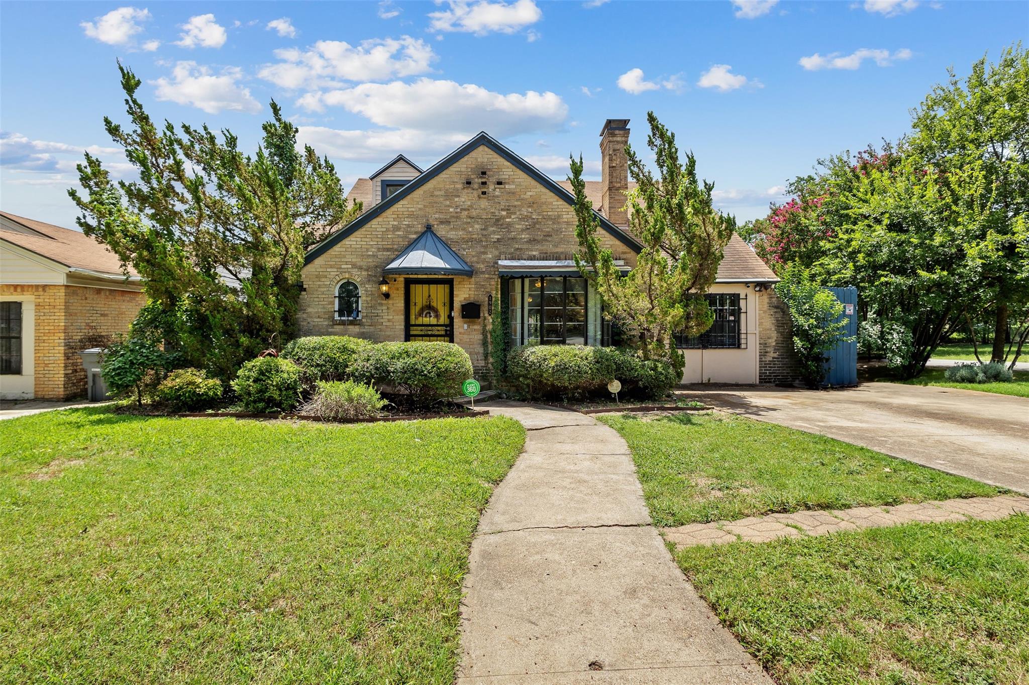 main property photo 39