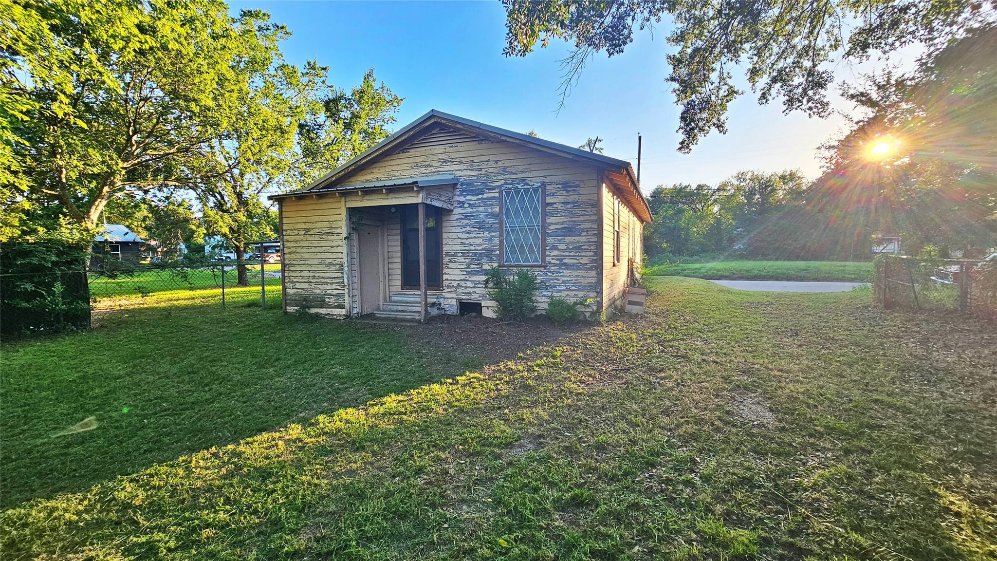 property viewer photo 4