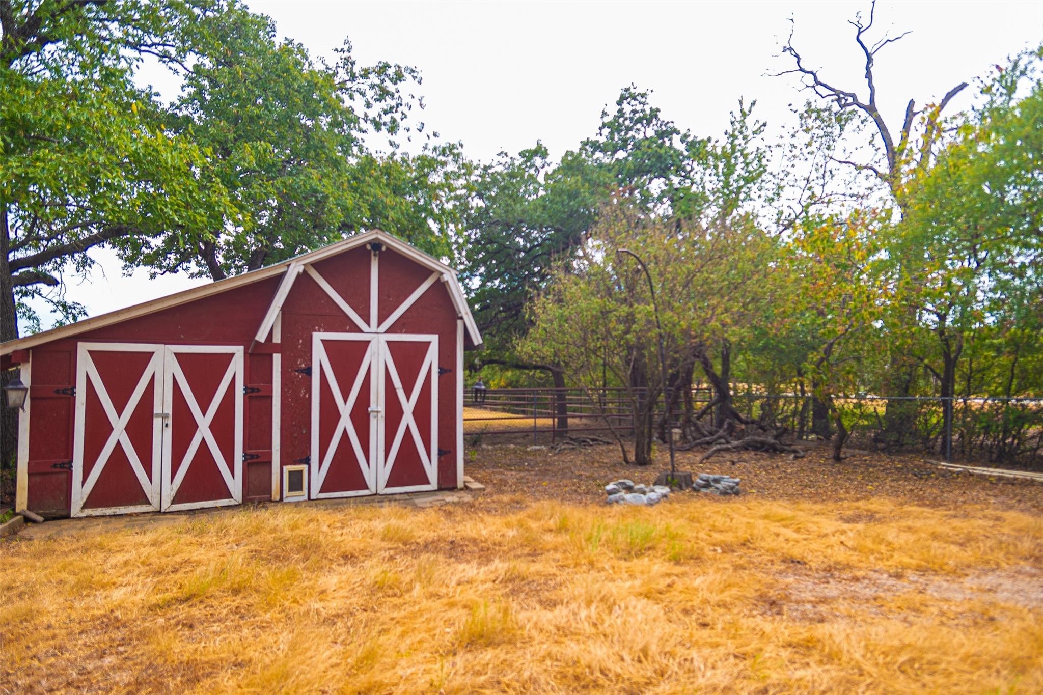 main property photo 23