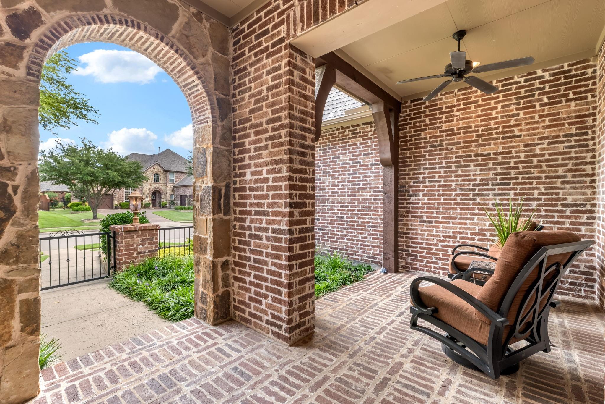 main property photo 3