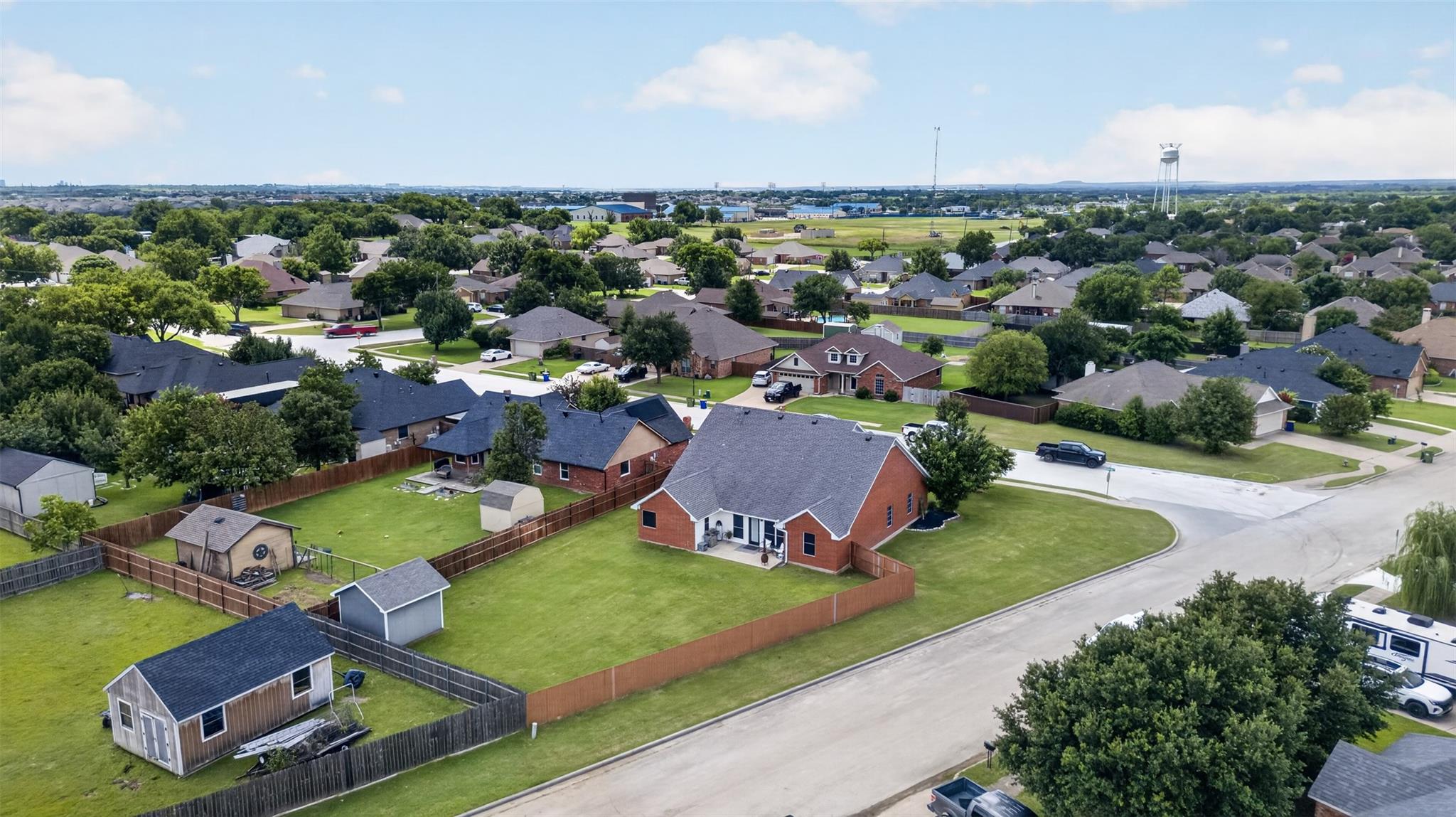 main property photo 7