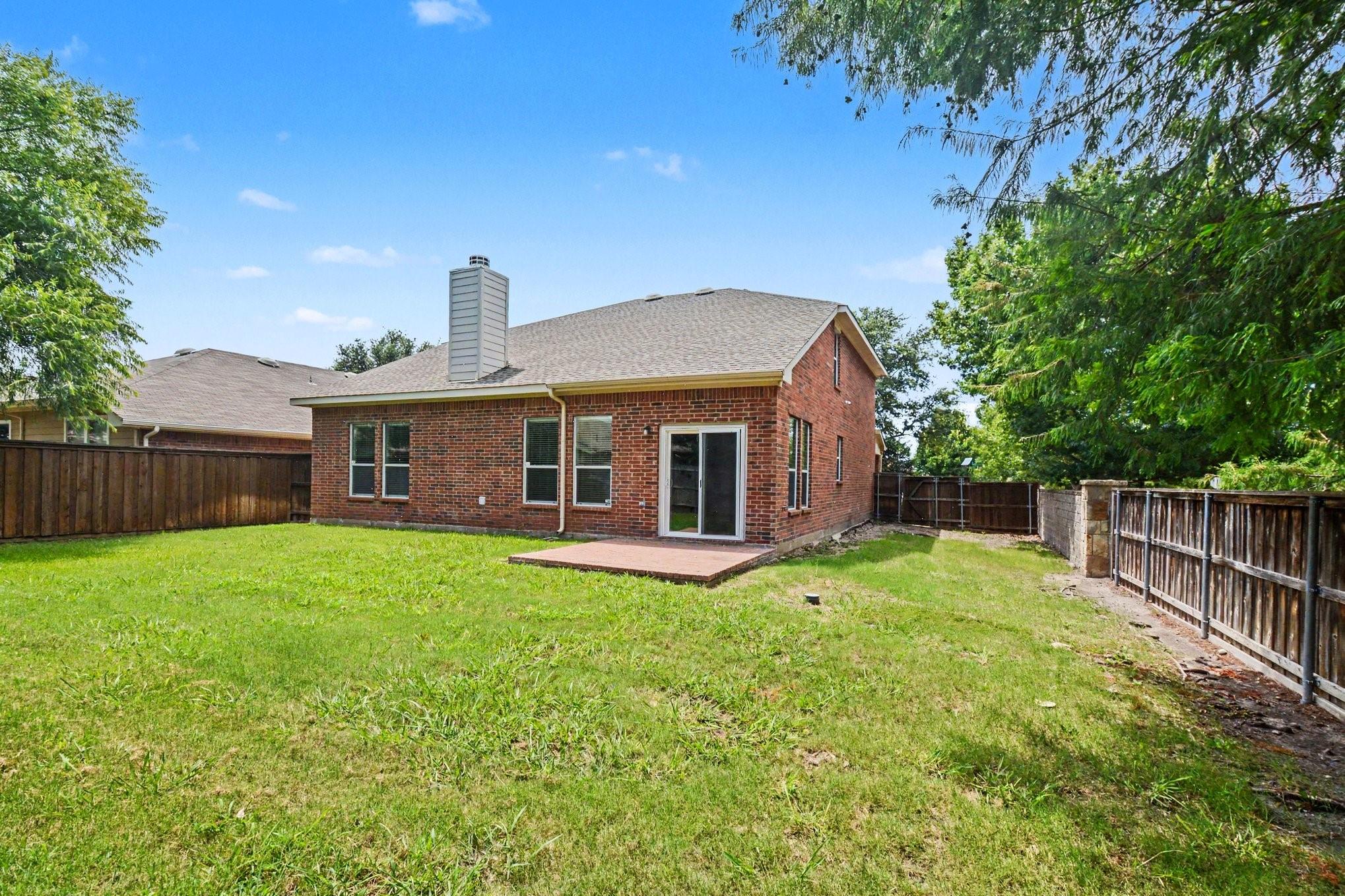 main property photo 30