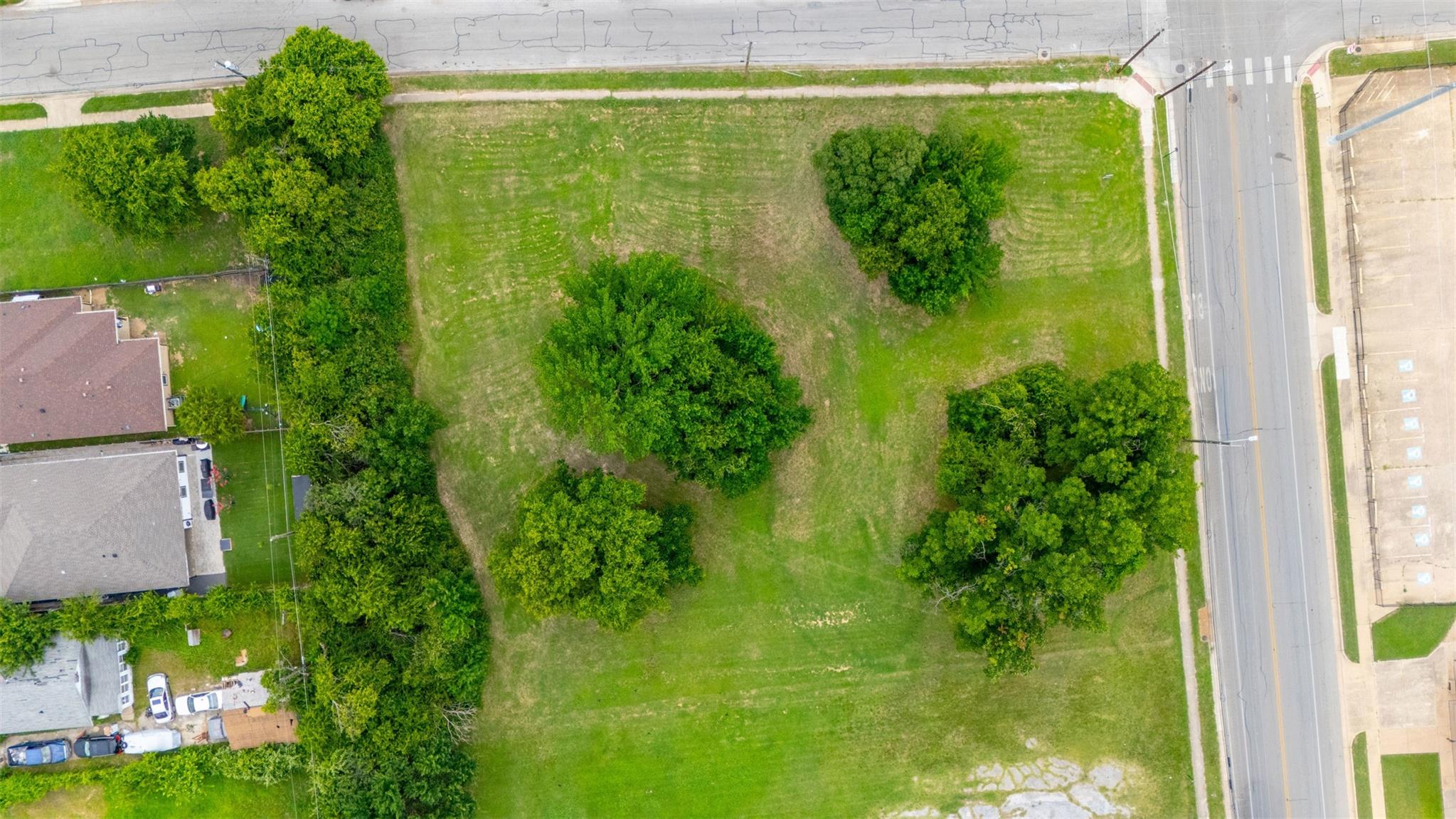 main property photo 6