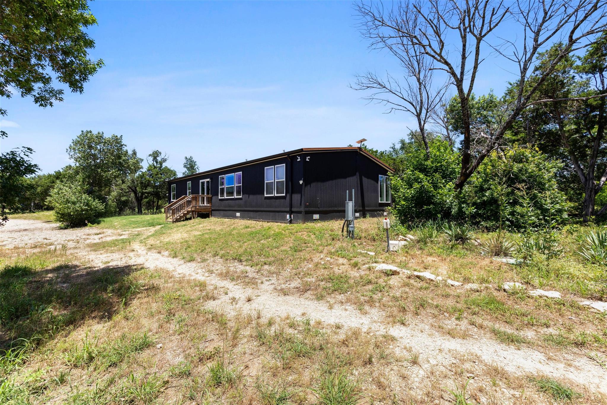 main property photo 22