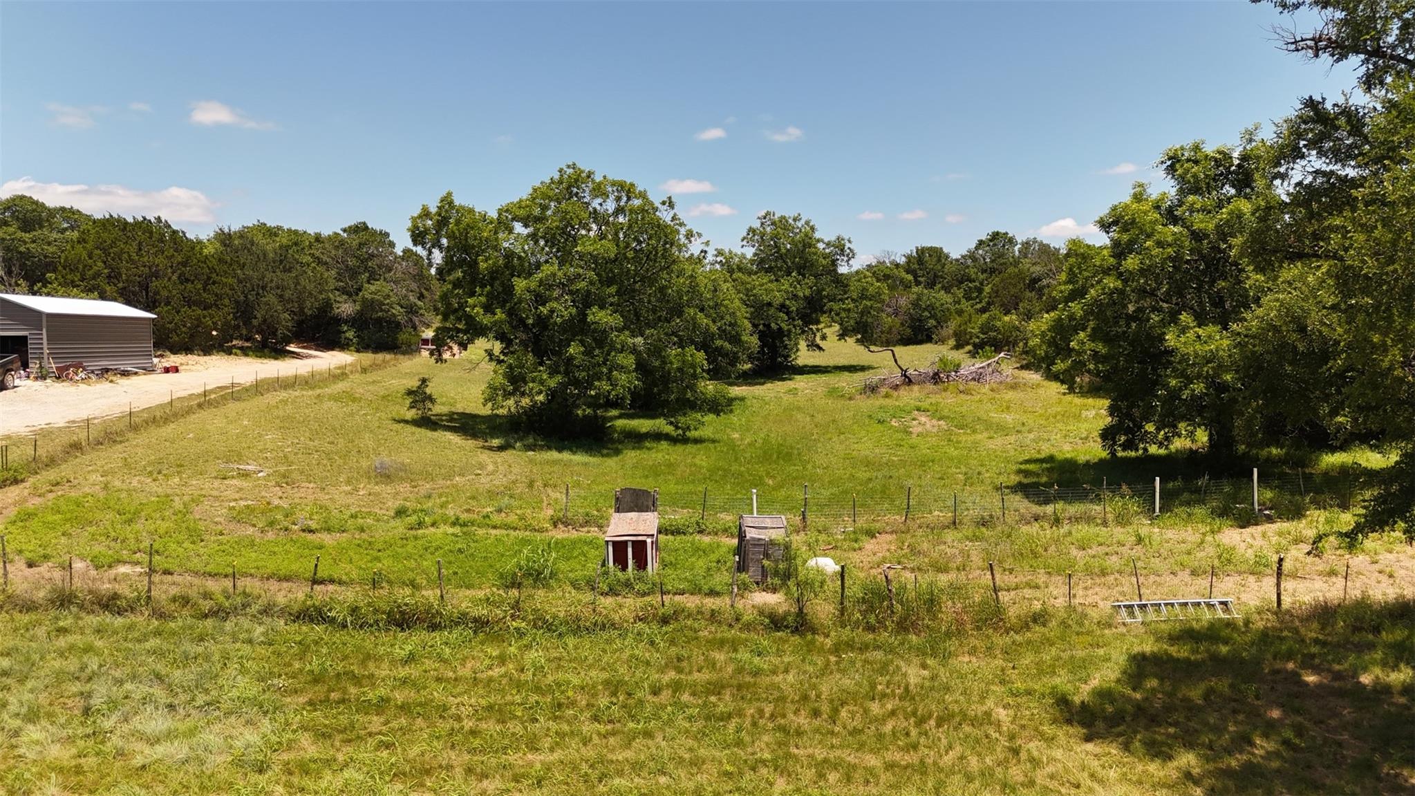 main property photo 25