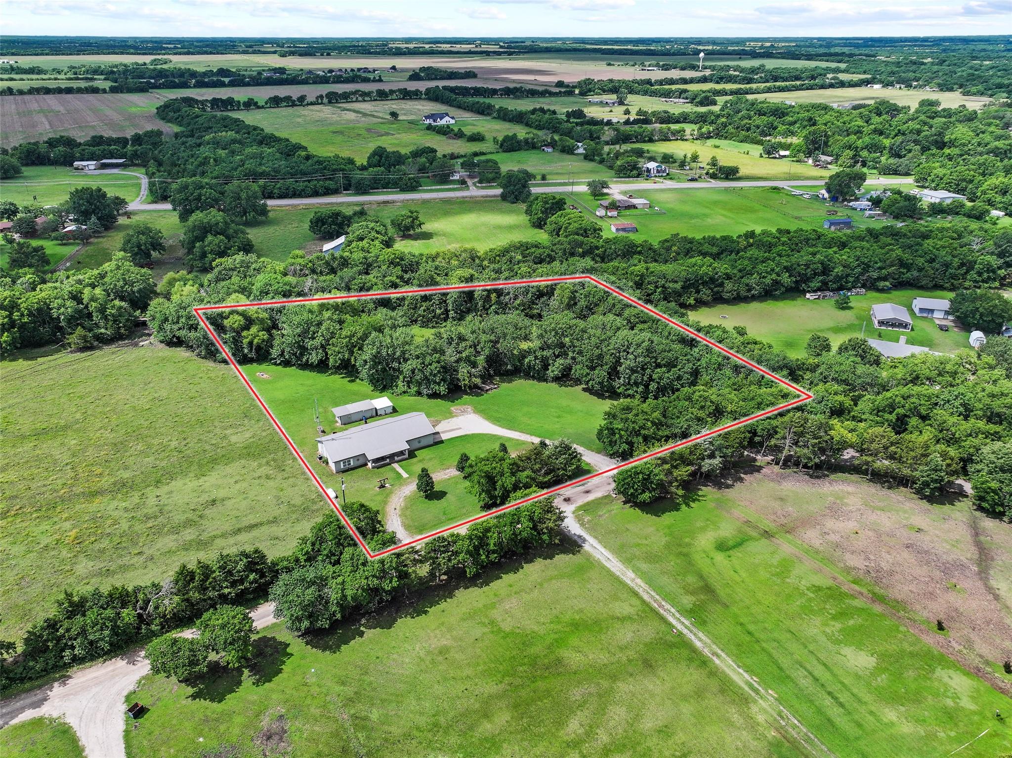 main property photo 11