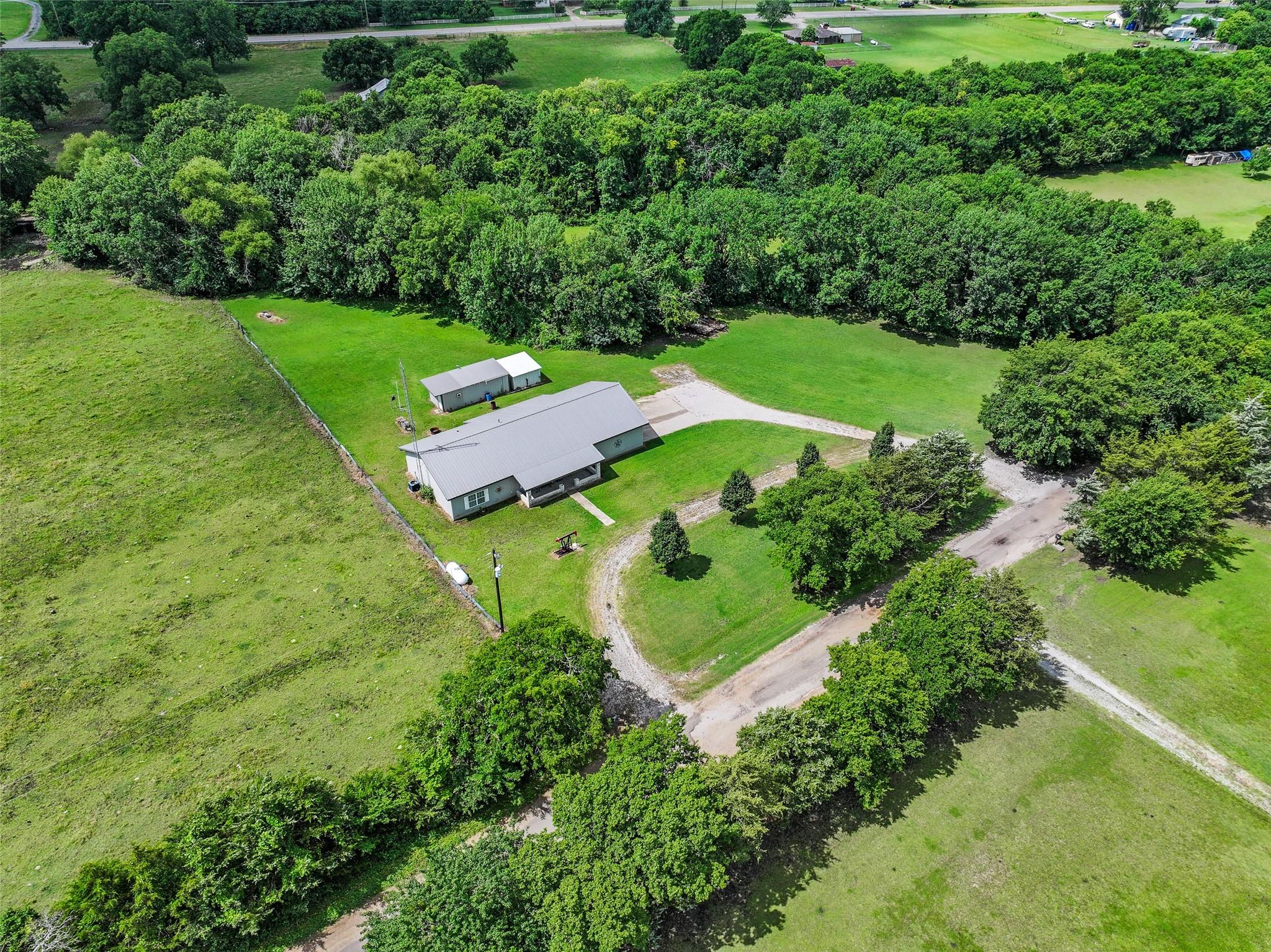 main property photo 38