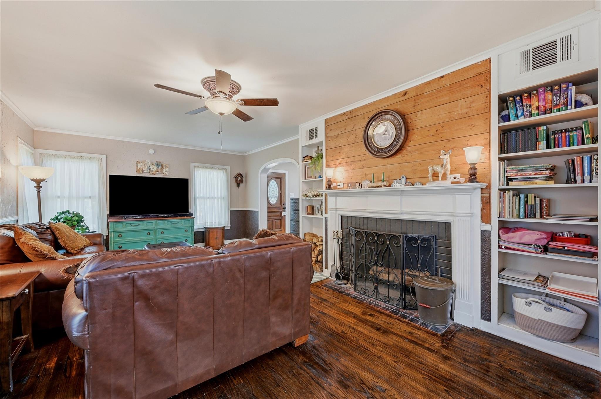 main property photo 8