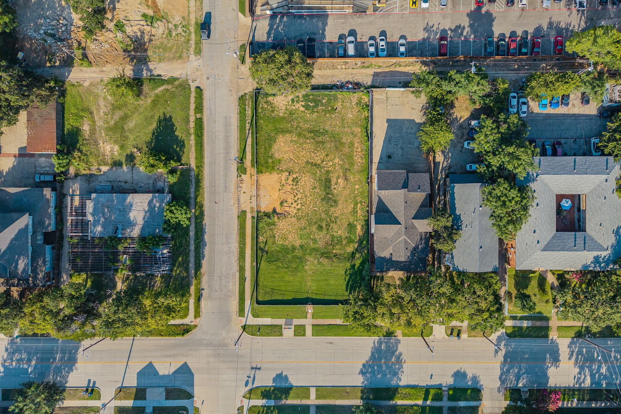 main property photo 13