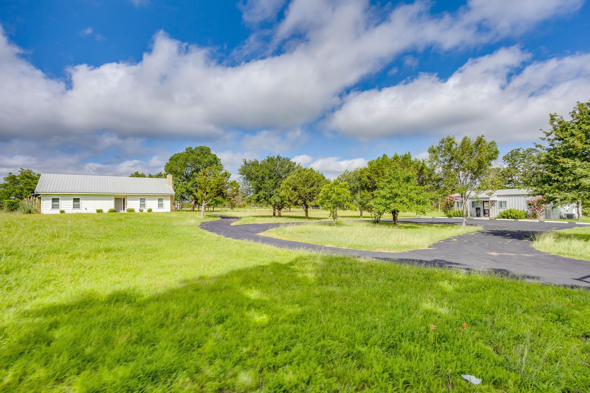 main property photo 9