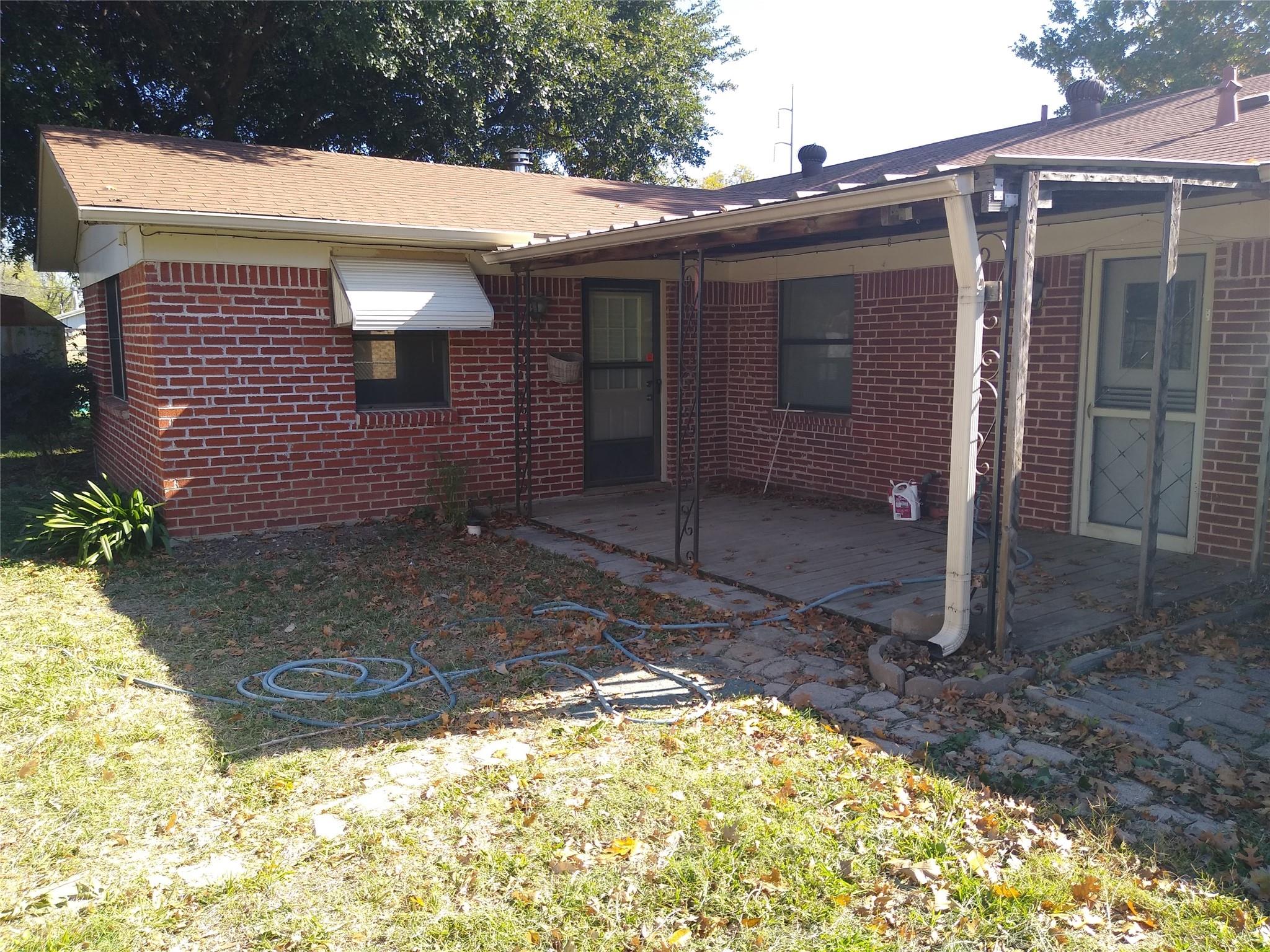 main property photo 20