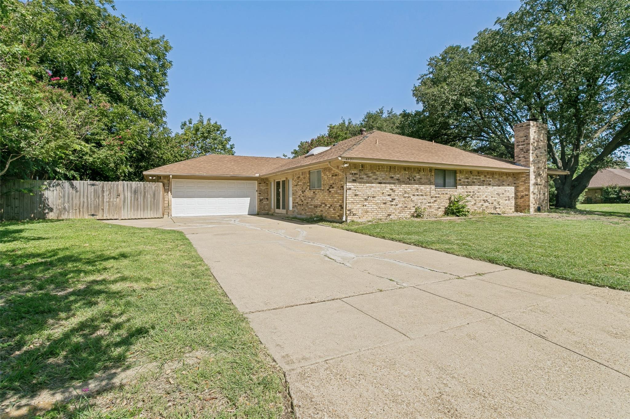 main property photo 22