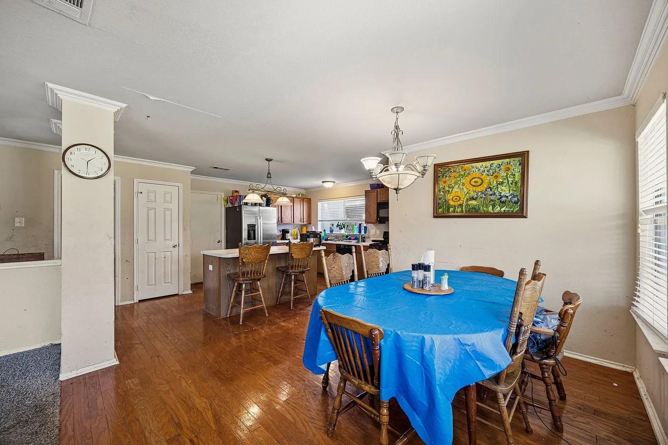 main property photo 5