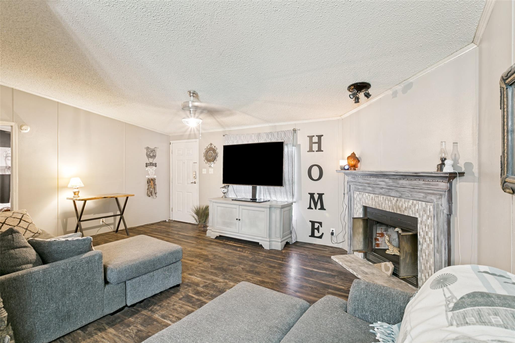 property viewer photo 1