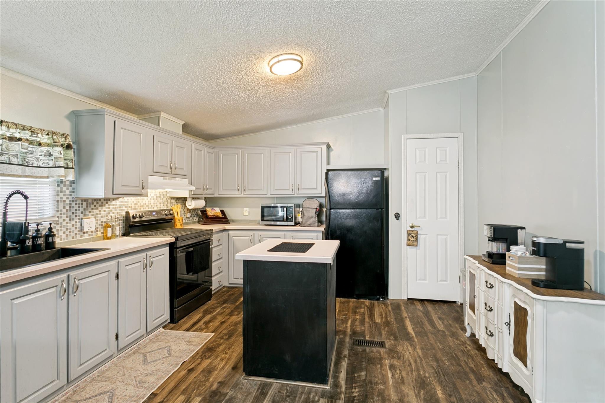 property viewer photo 2