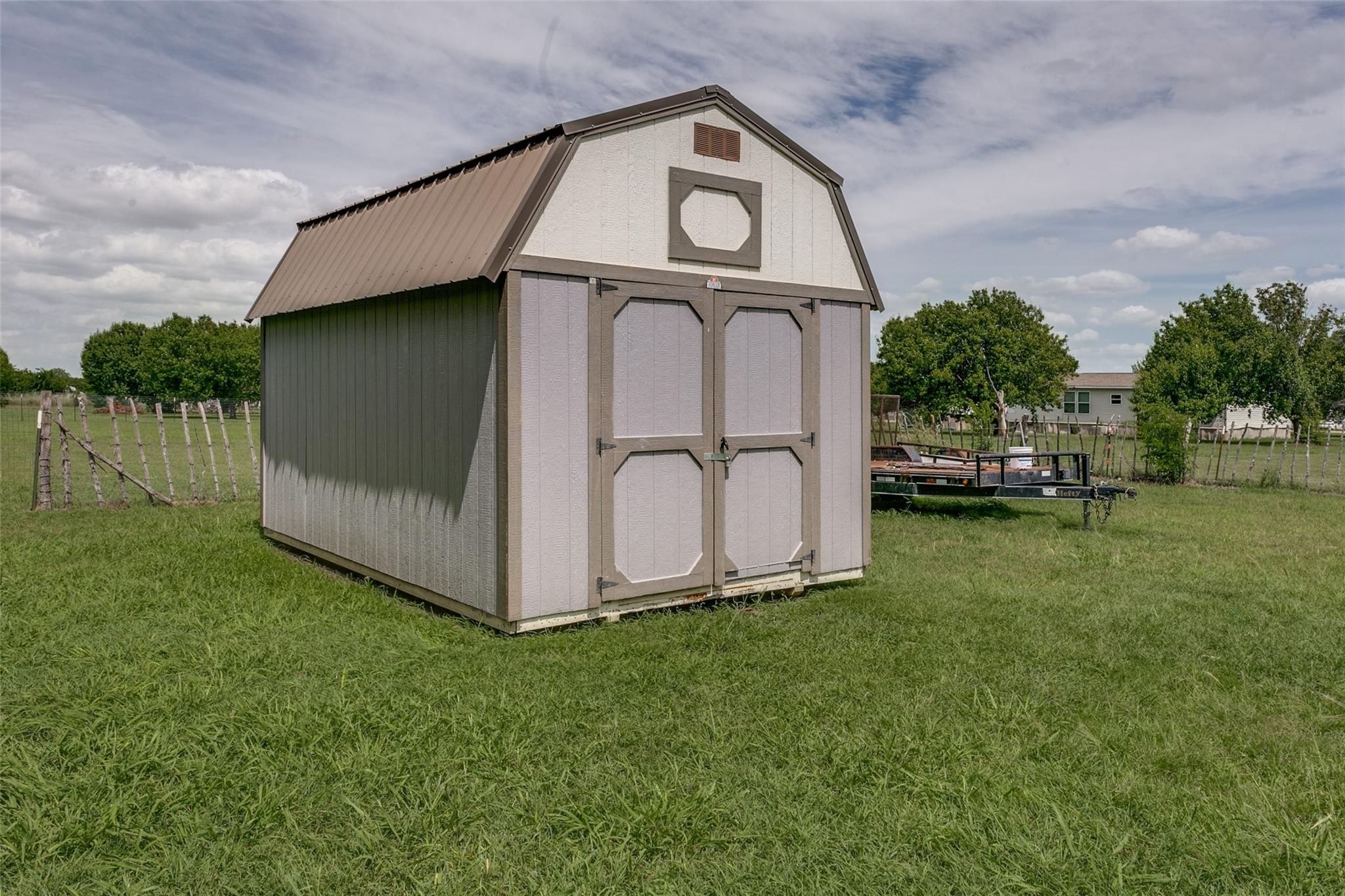 property viewer photo 25