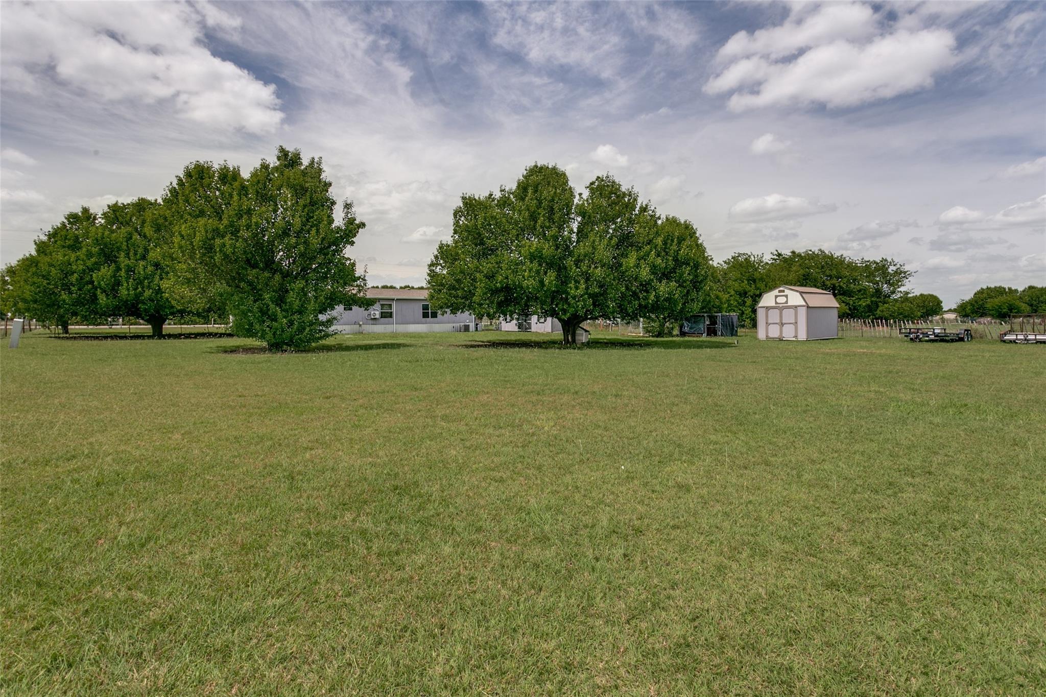 property viewer photo 27