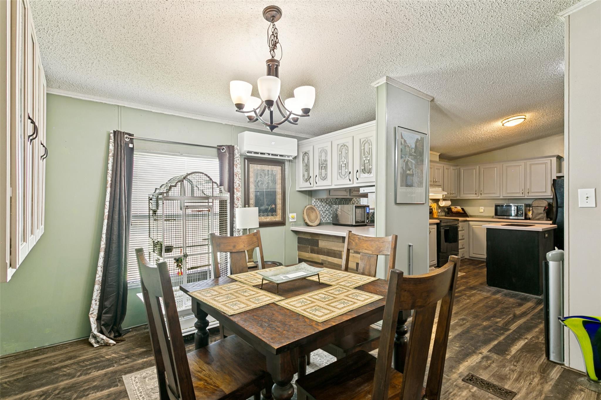 property viewer photo 3
