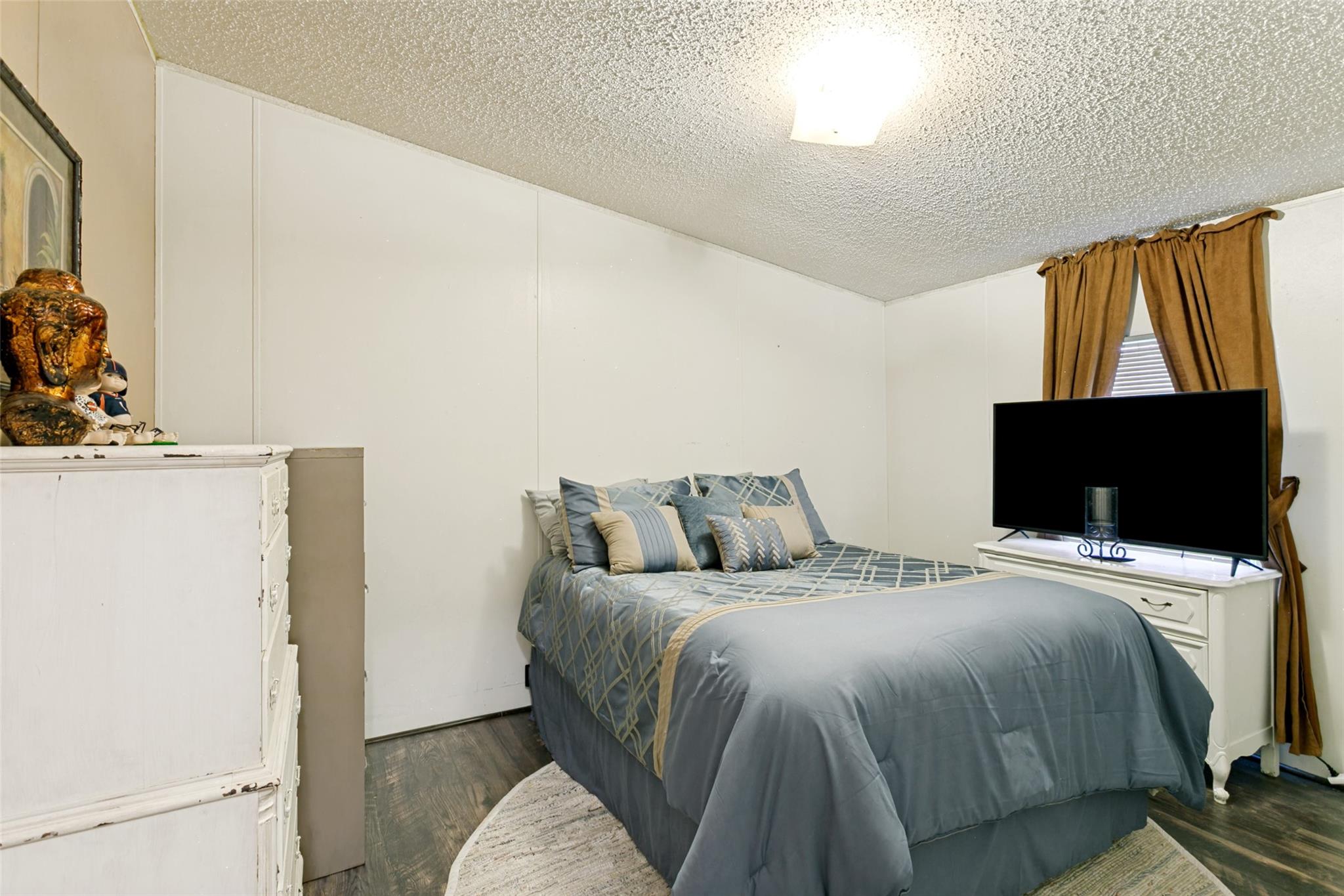 property viewer photo 7