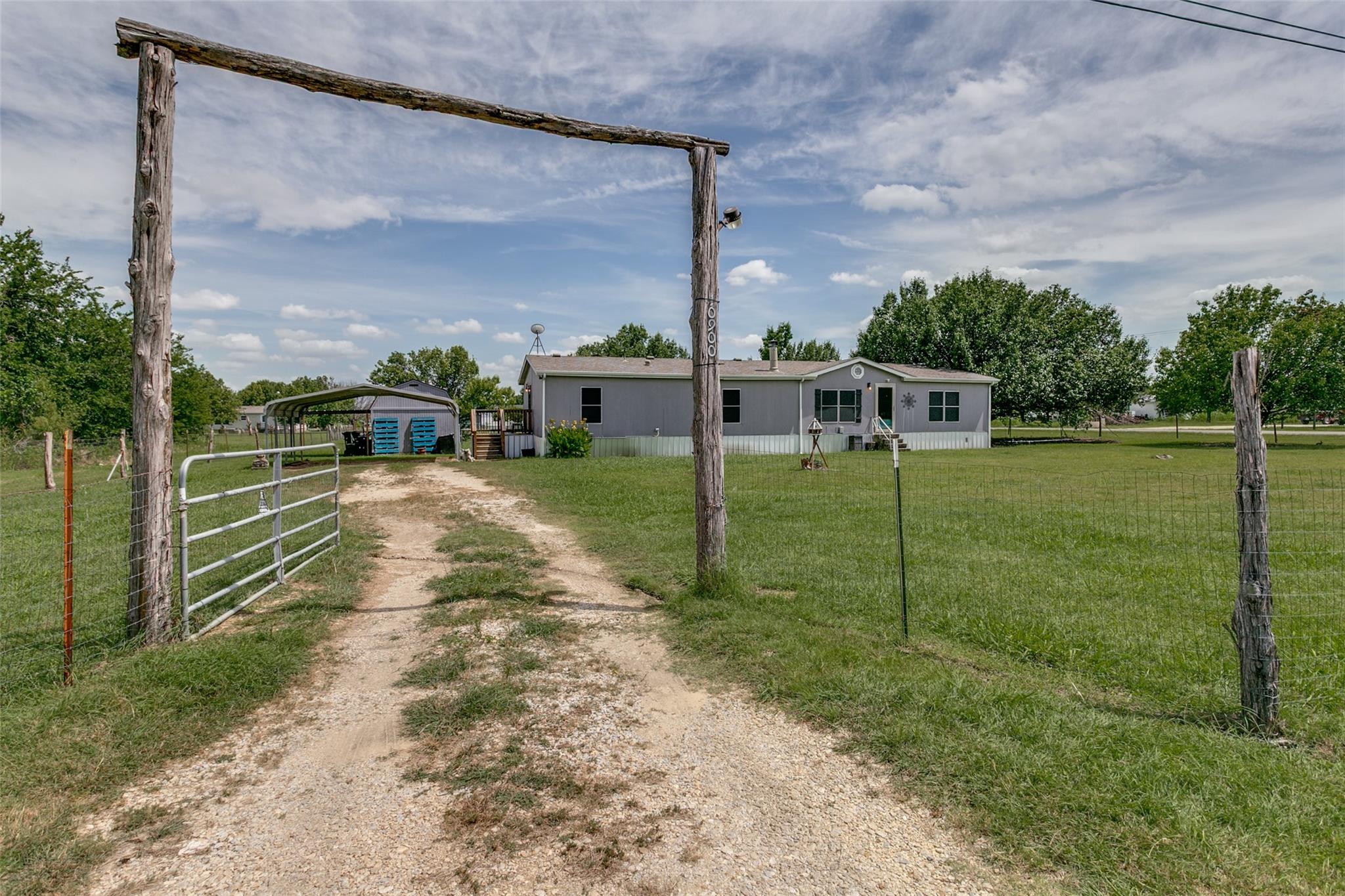property viewer photo 9