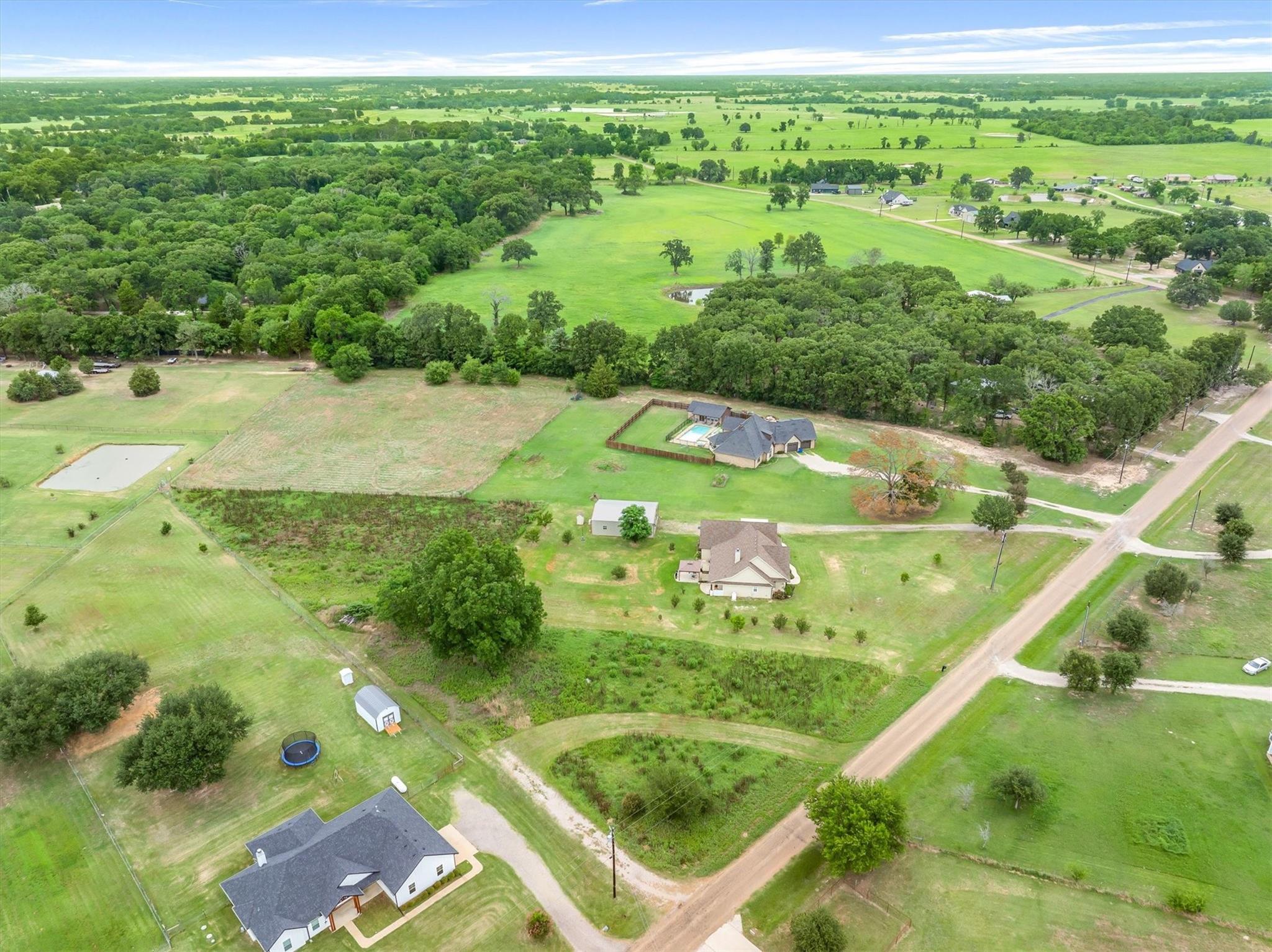 main property photo 7
